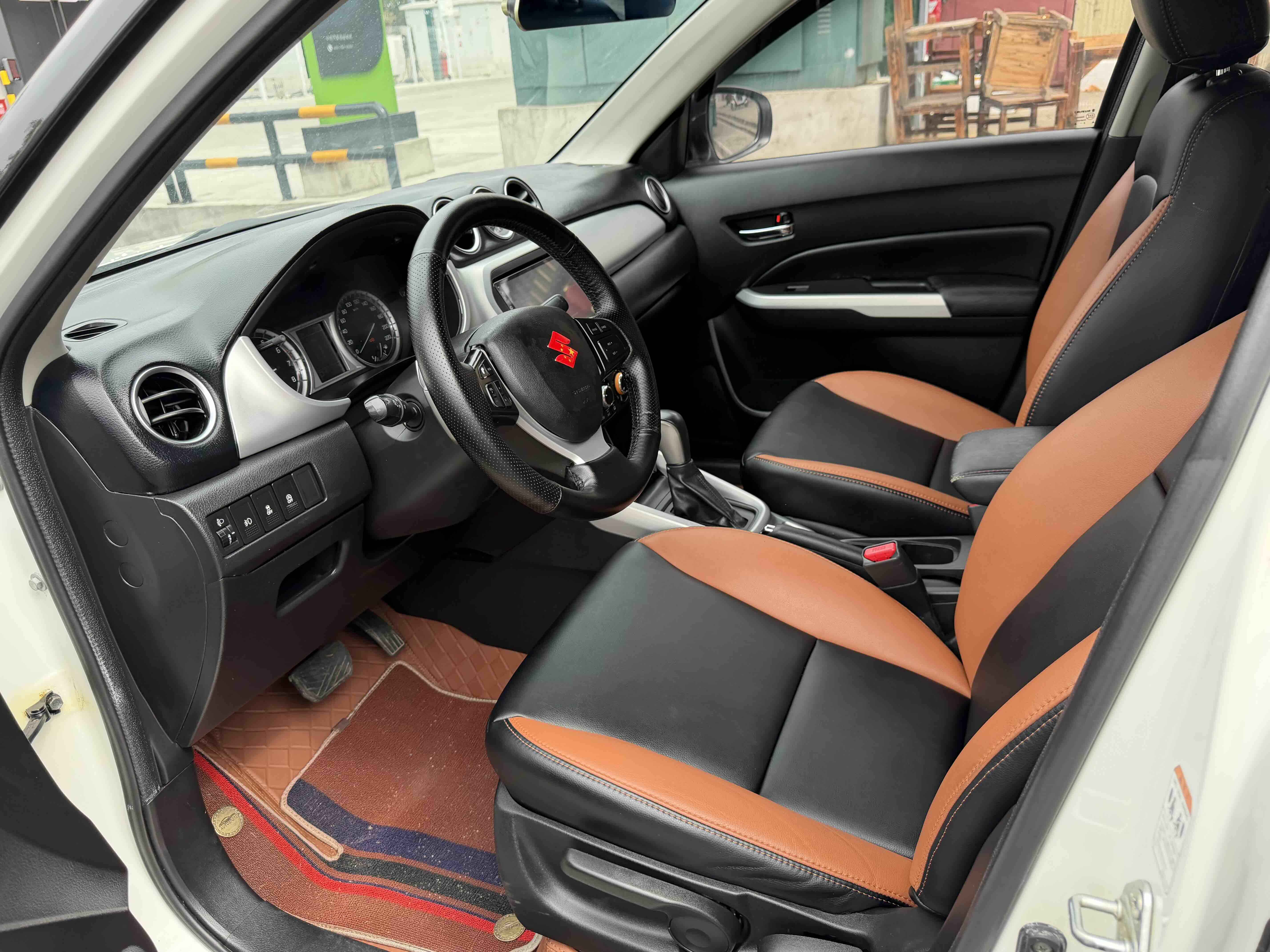 Suzuki Vitara 2019 image de voiture #4