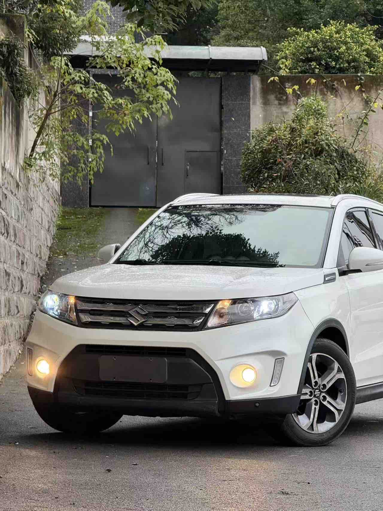 Suzuki Vitara 2016 image de voiture #4