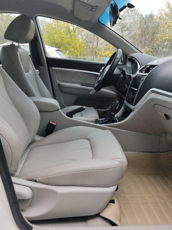 Emgrand 2016 car image #4