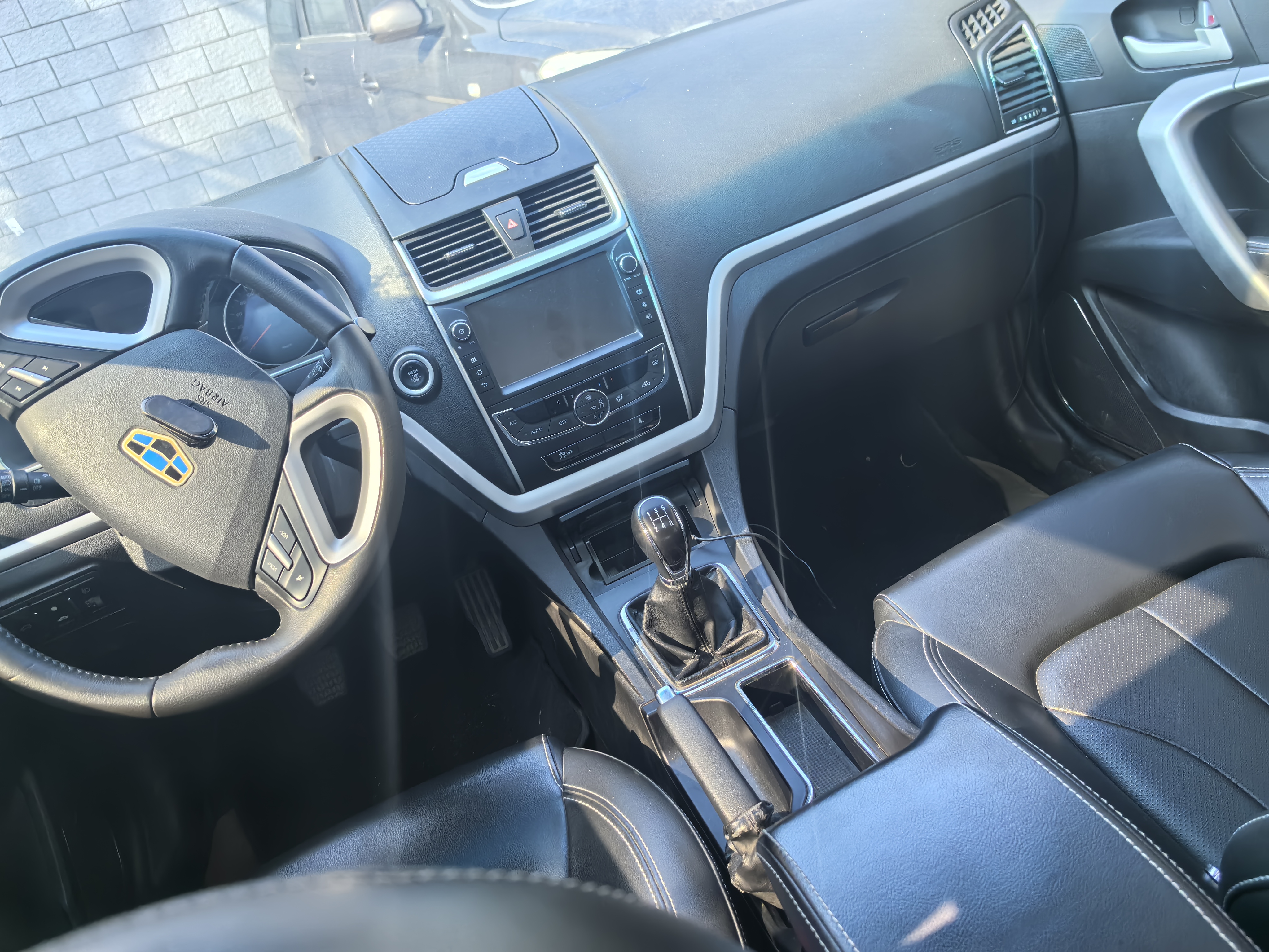 GEELY Emgrand 2016 car image #4