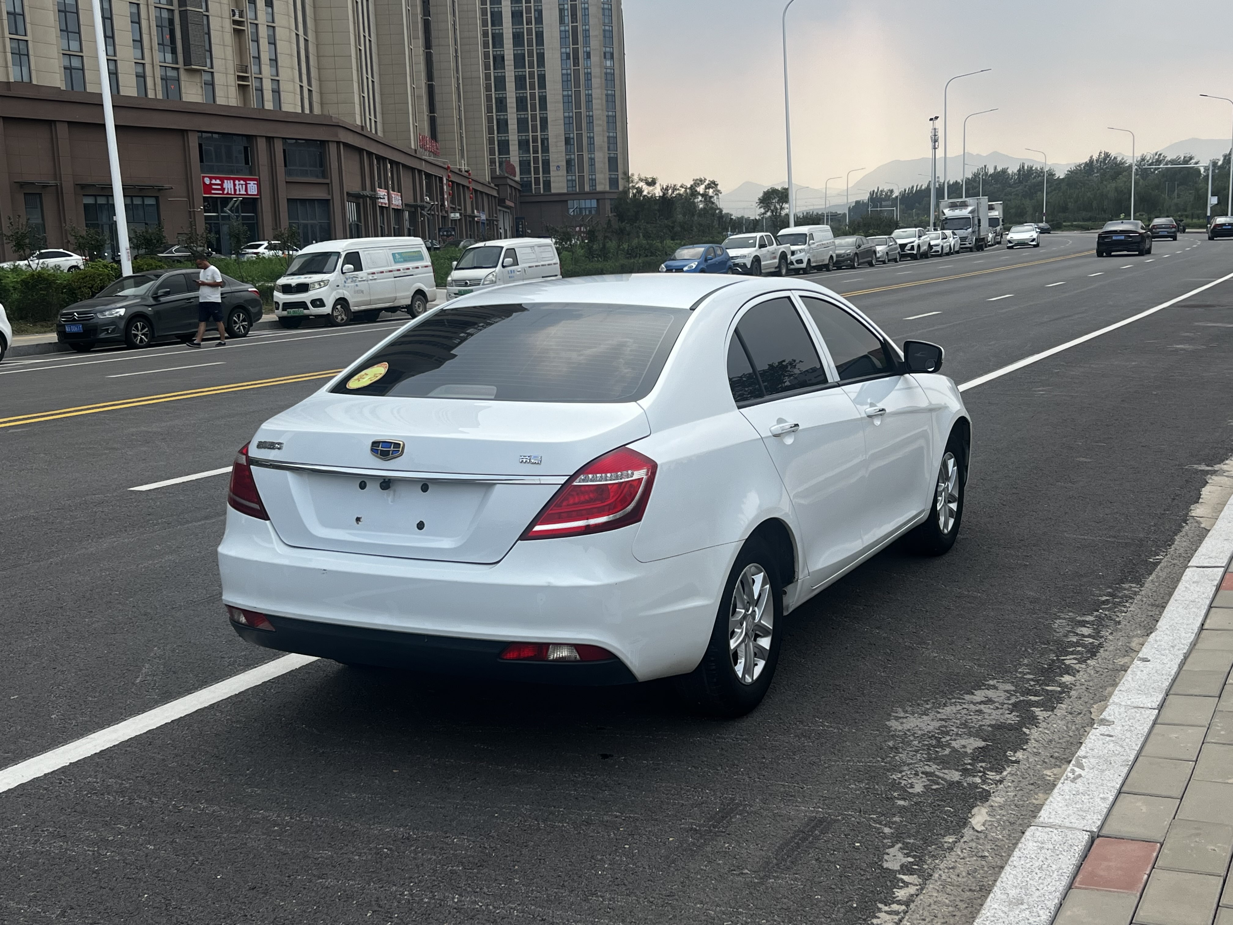 Emgrand 2016 #4 Emgrand 2016 car image #4