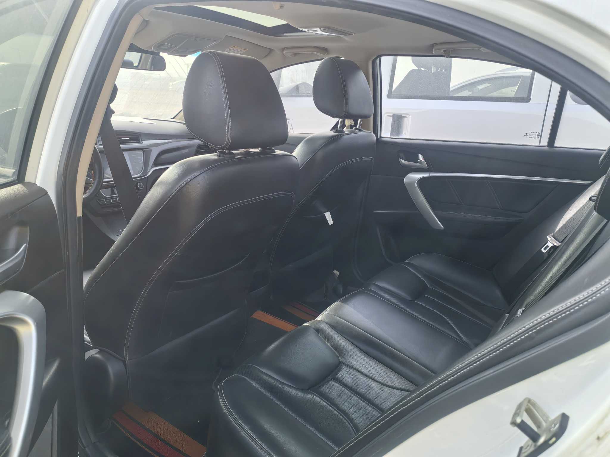 Emgrand 2017 #4 Emgrand 2017 car image #4
