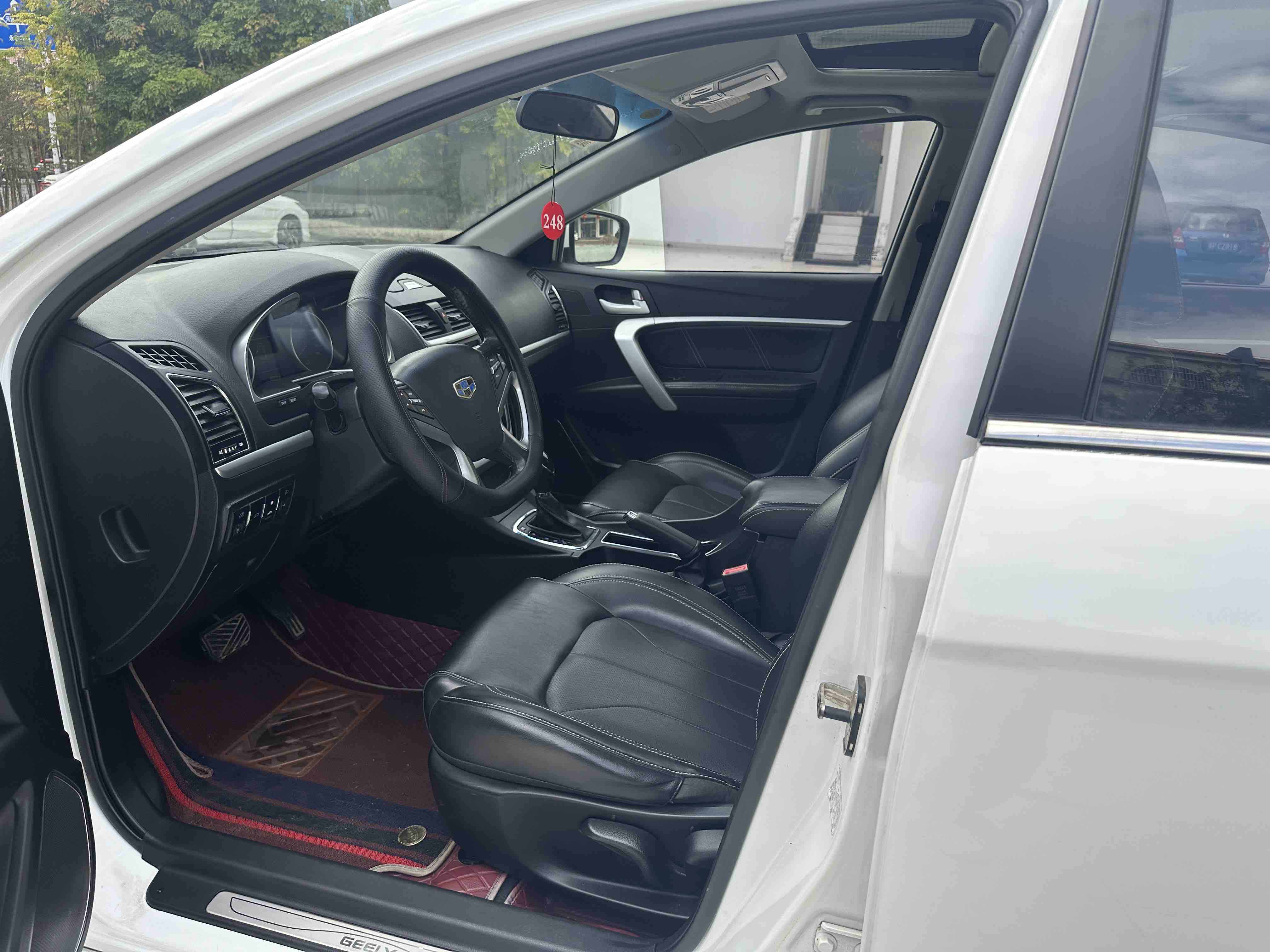 GEELY Emgrand 2016 #4 GEELY Emgrand 2016 car image #4