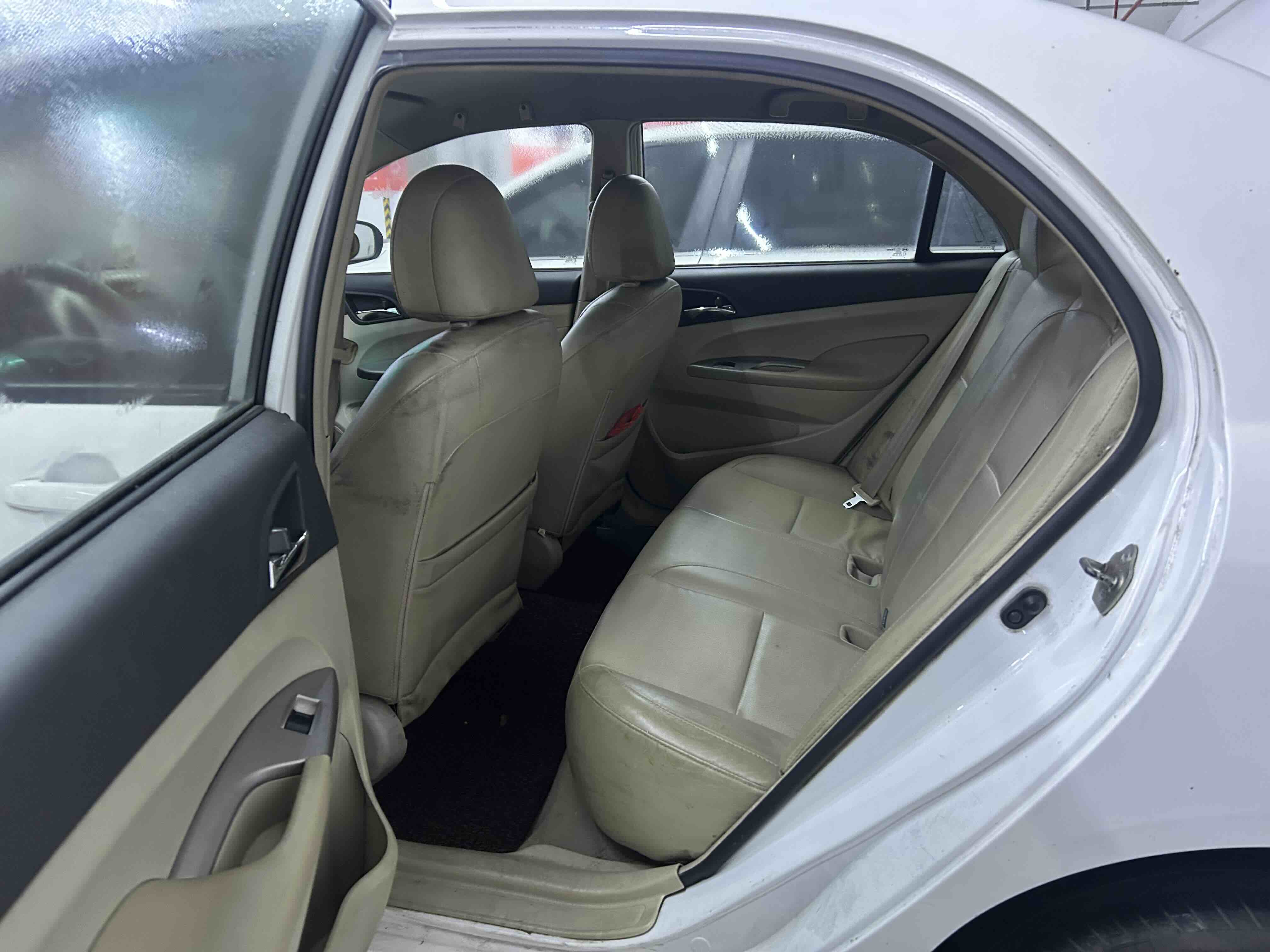 BYD L3 2014 immagine di auto #4