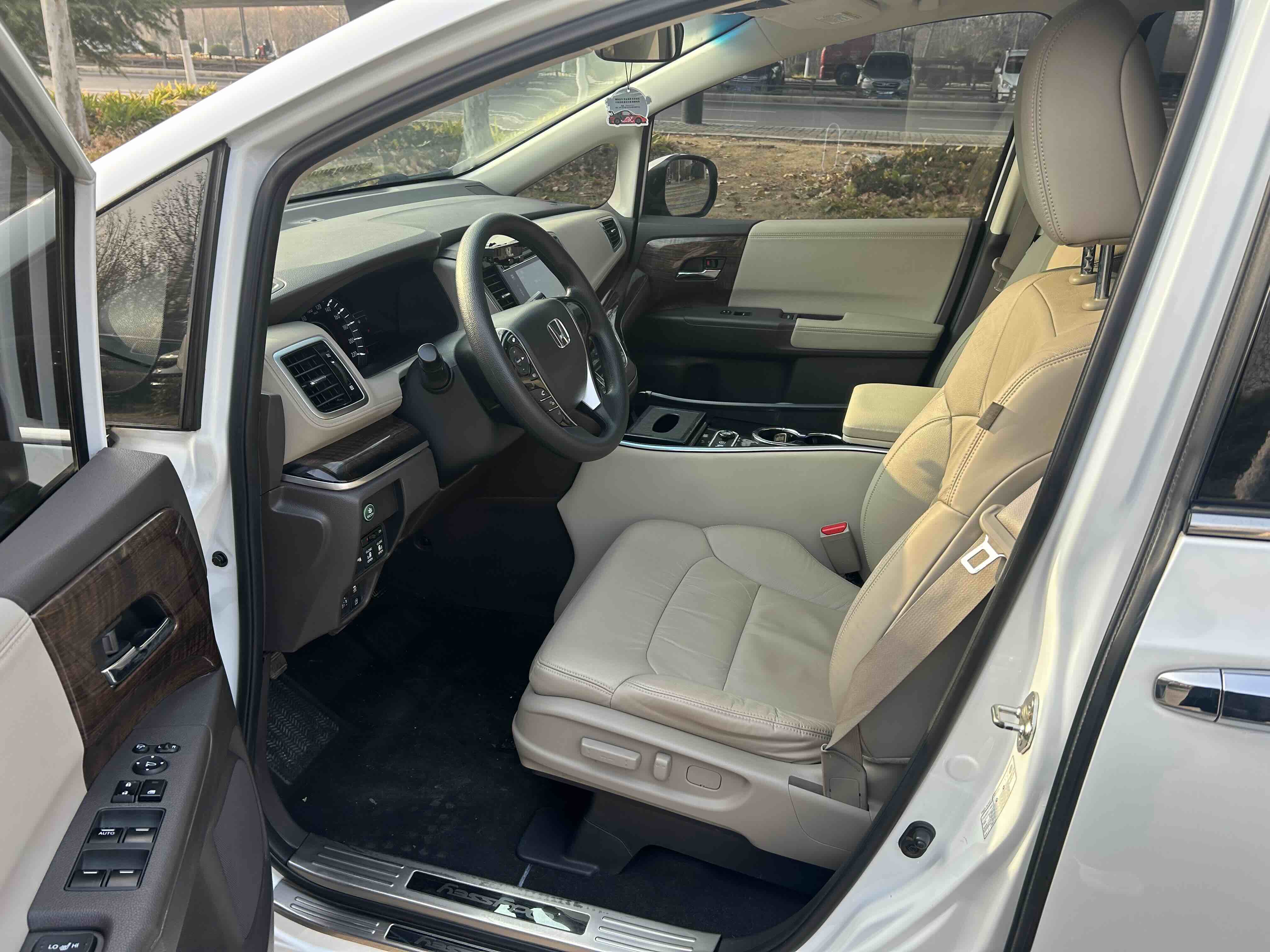 Honda ODYSSEY 2017 car image #4