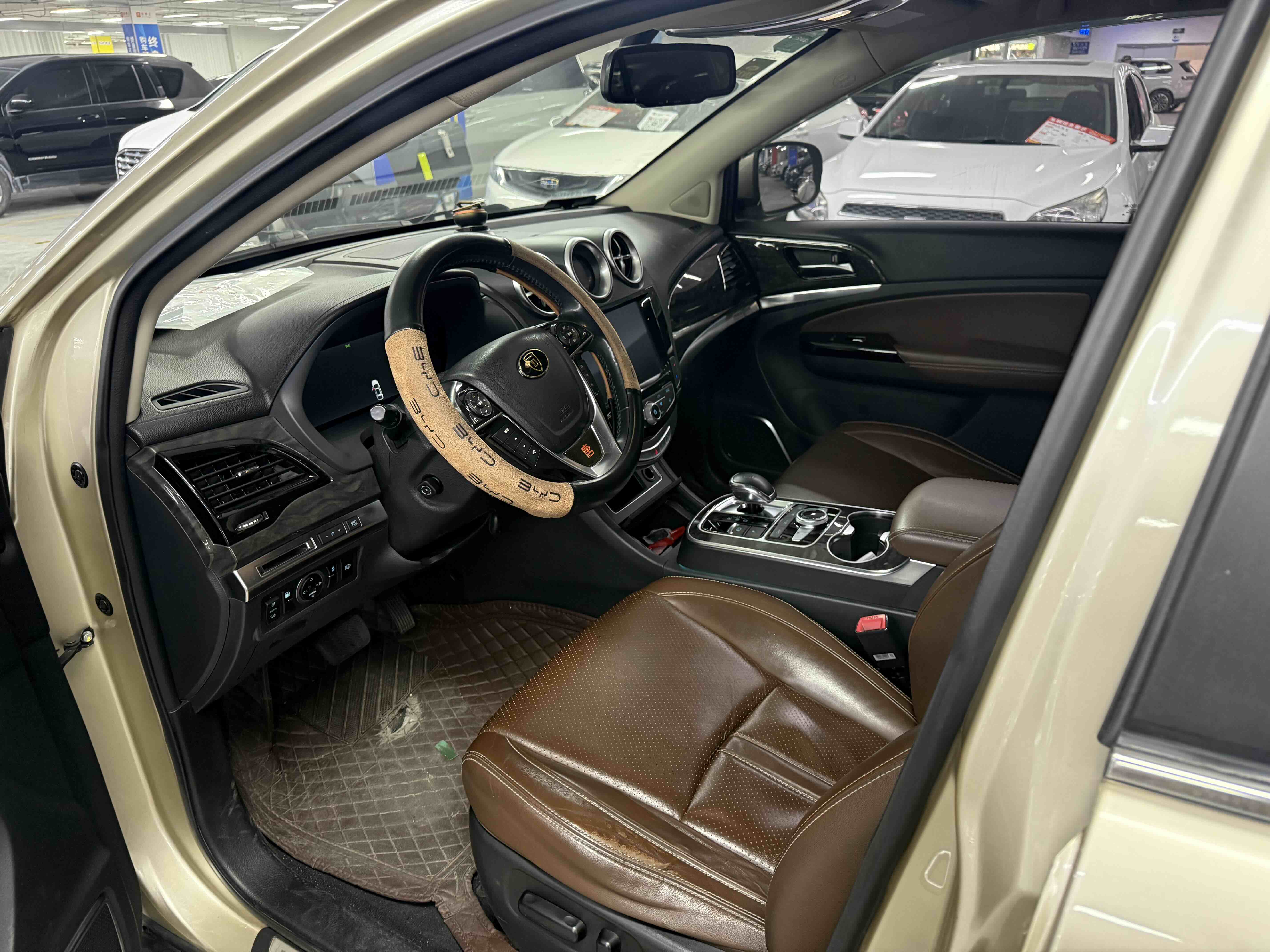 BYD Tang New Energy 2016 car image #4