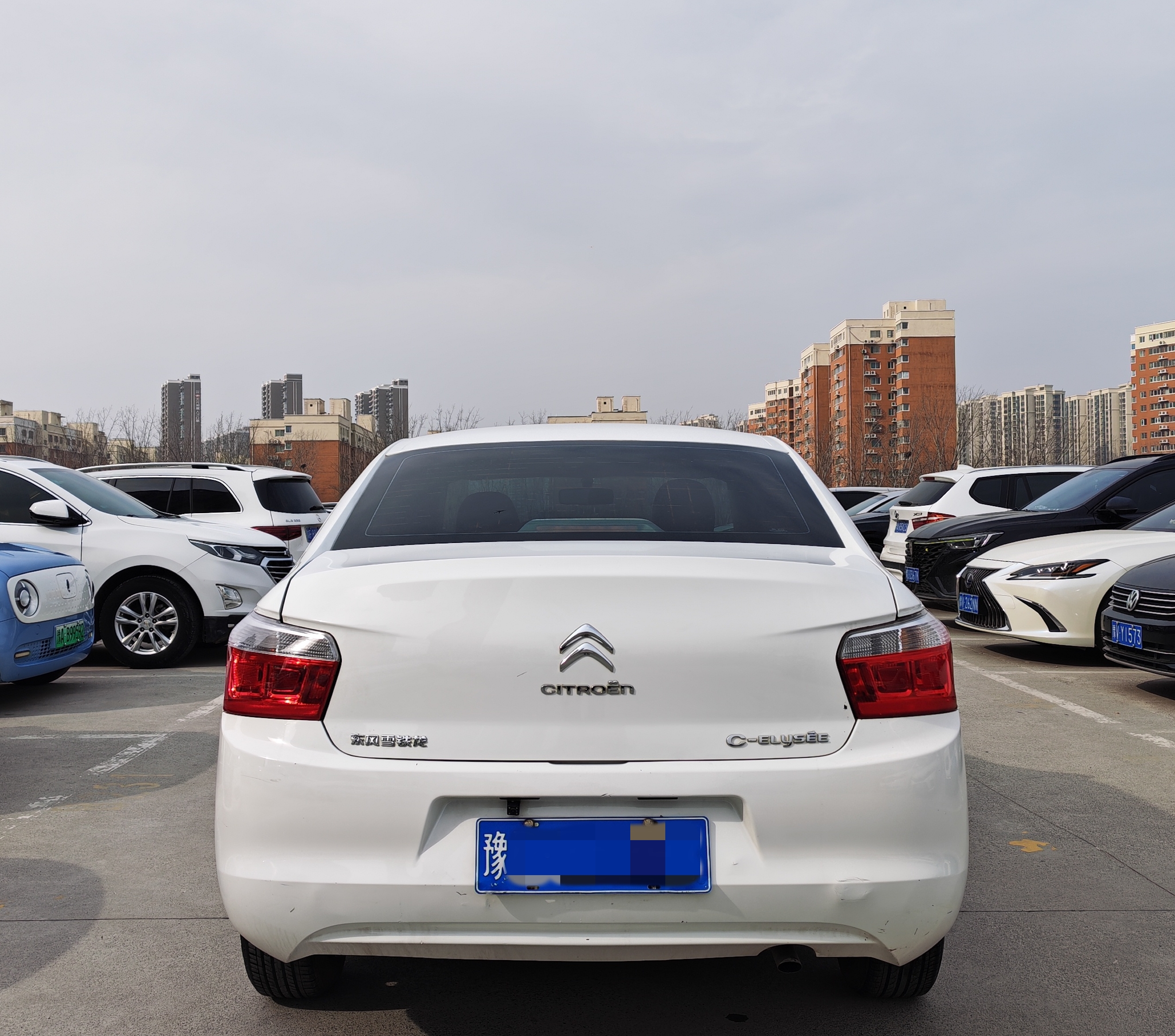 Citroen C-Elysée 2016 imagem de carro #4