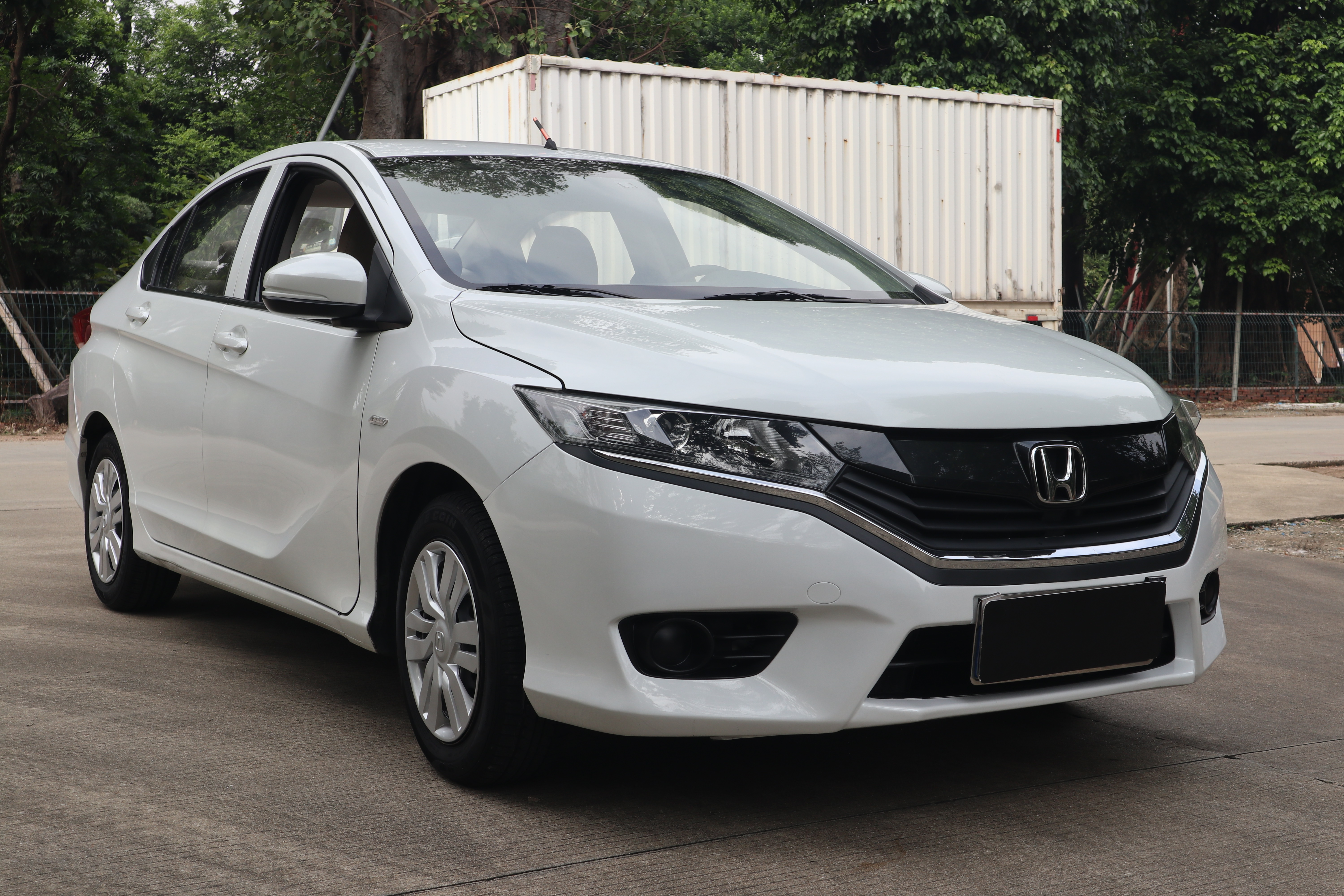 Honda Greiz 2018 #4 Honda Greiz 2018 صورة سيارة #4