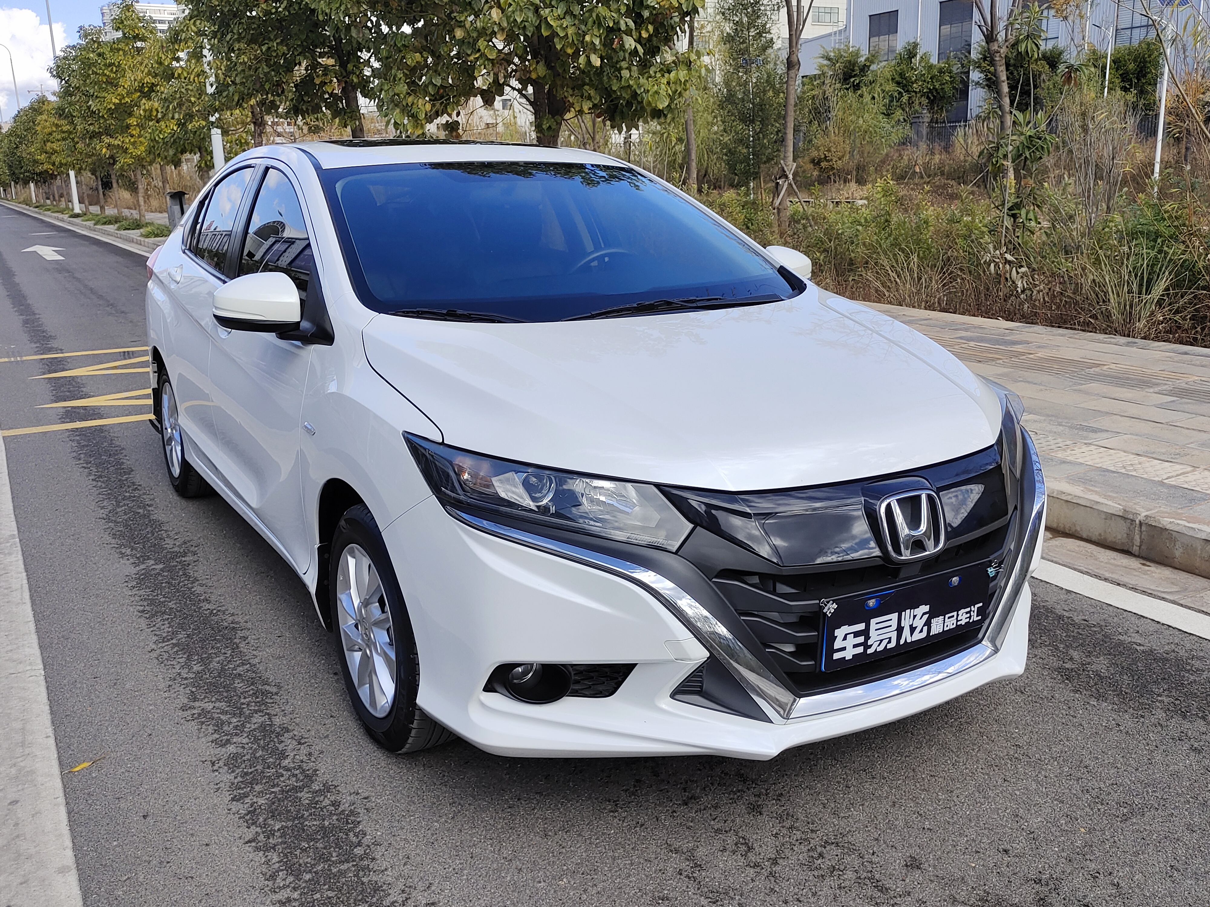 Honda Gienia 2018 car image #4