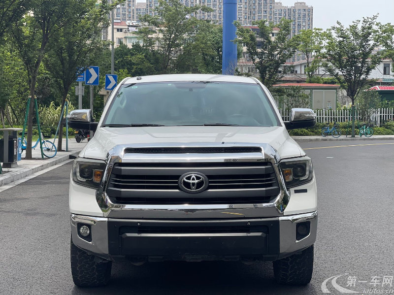 Toyota Tundra 2015 immagine di auto #4