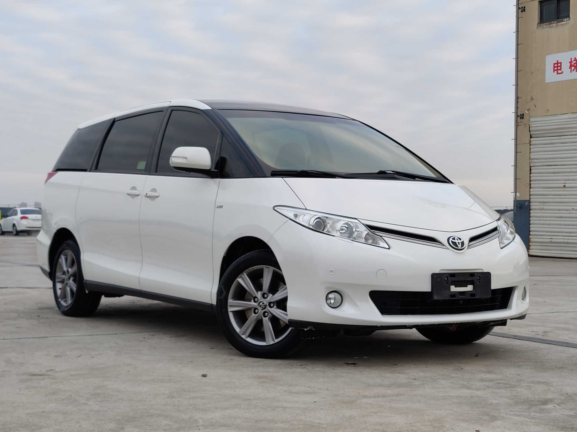 Toyota Previa 2018 car image #4