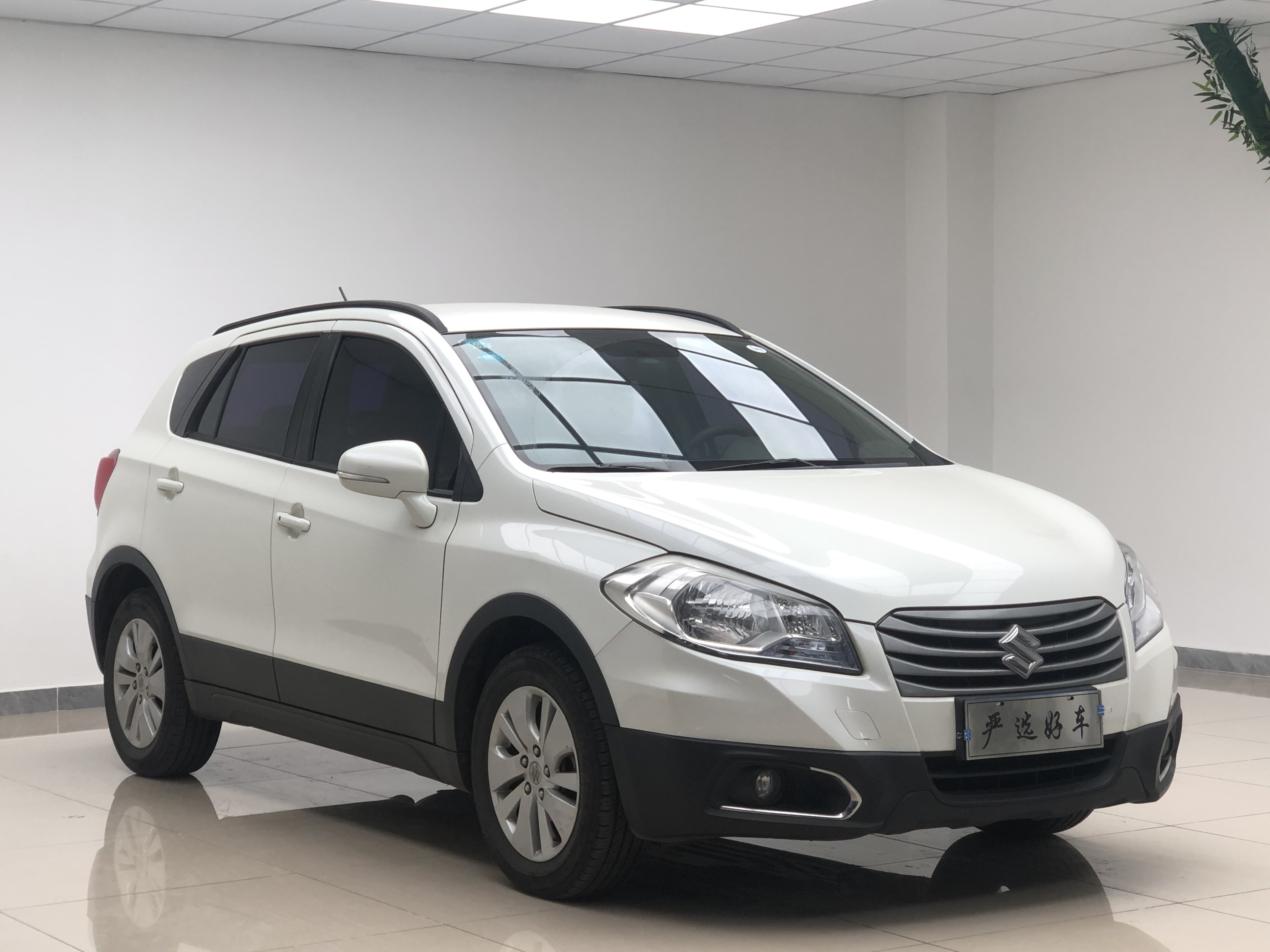 Suzuki S-Cross 2016 صورة سيارة #4