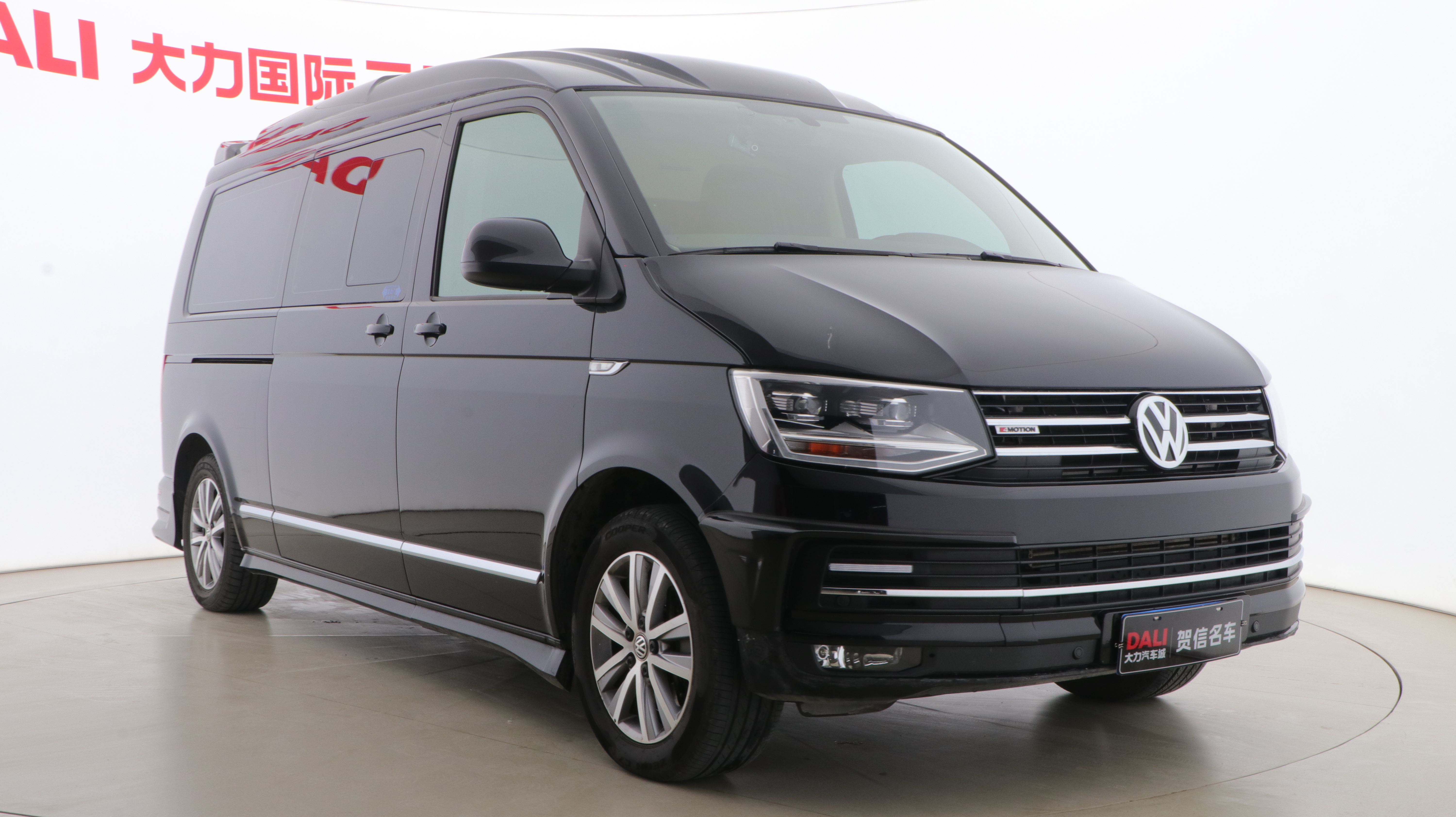 Volkswagen Caravelle 2019 car image #4