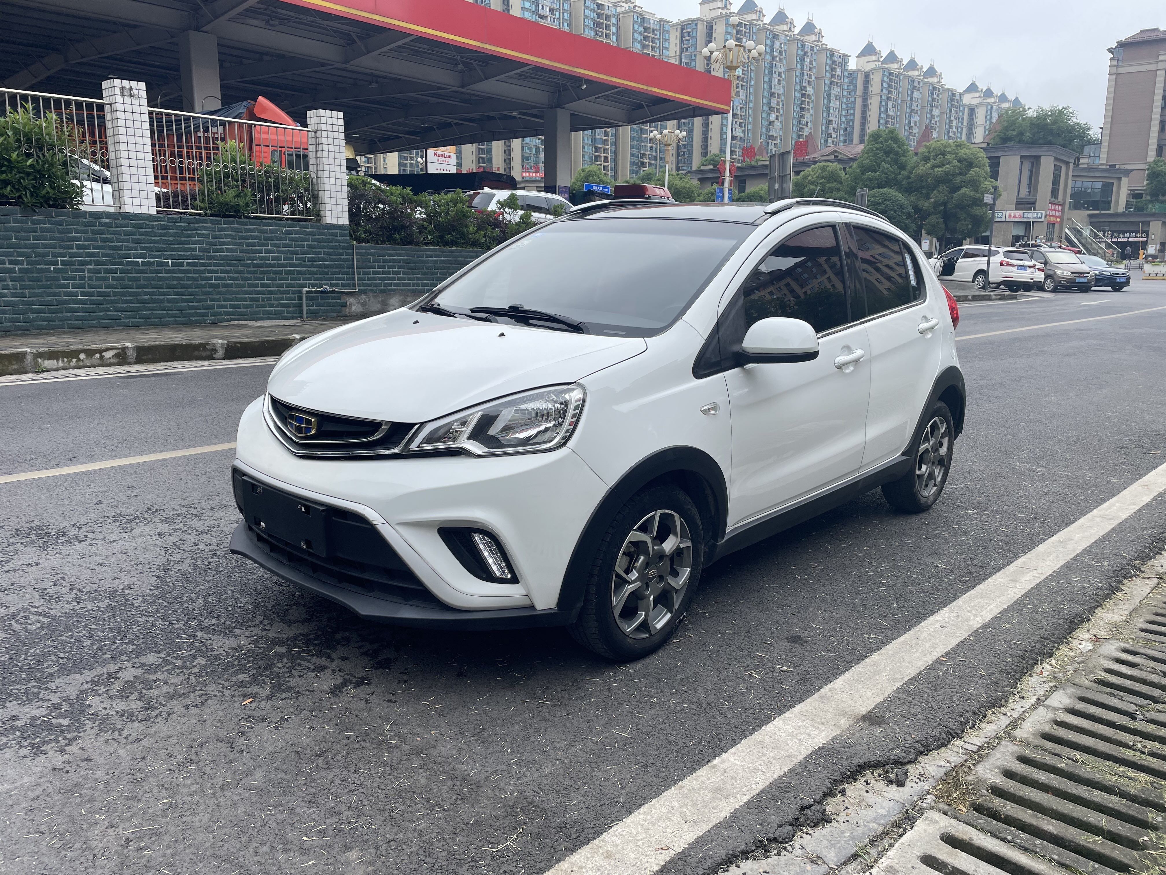 GEELY Vision X1 2018 #4 GEELY Vision X1 2018 car image #4