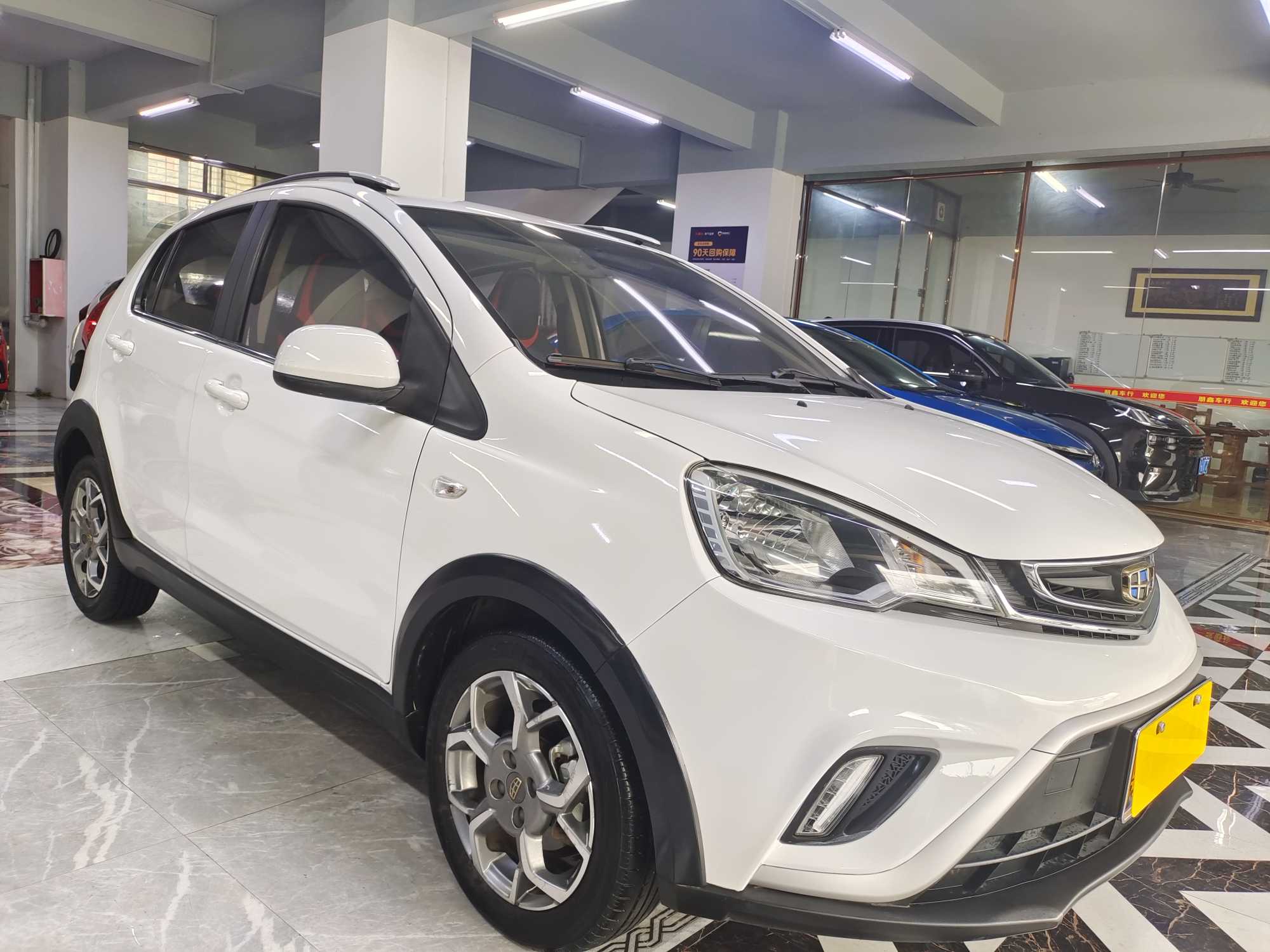 GEELY Vision X1 2018 #4 GEELY Vision X1 2018 car image #4