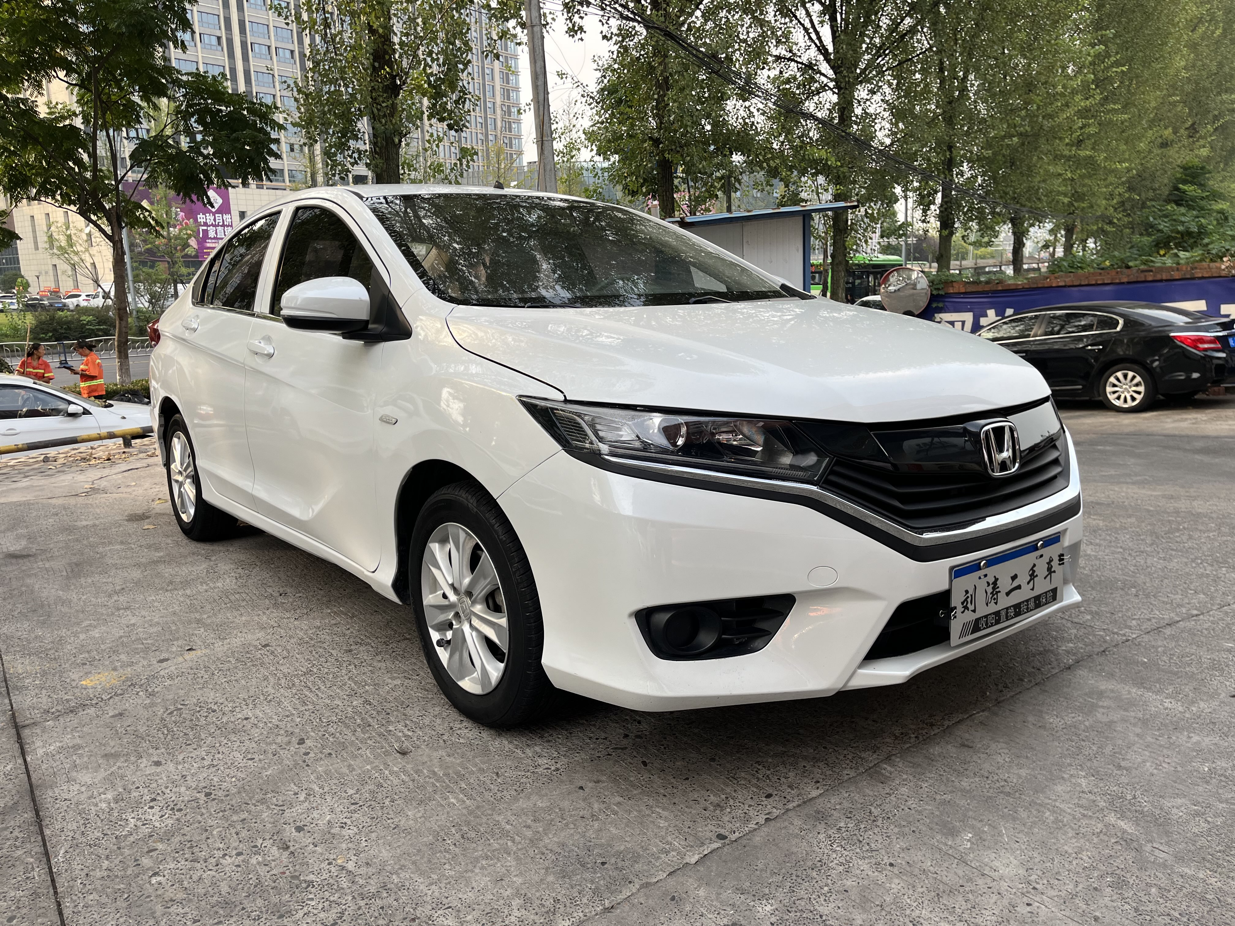 Honda Greiz 2017 #4 Honda Greiz 2017 car image #4