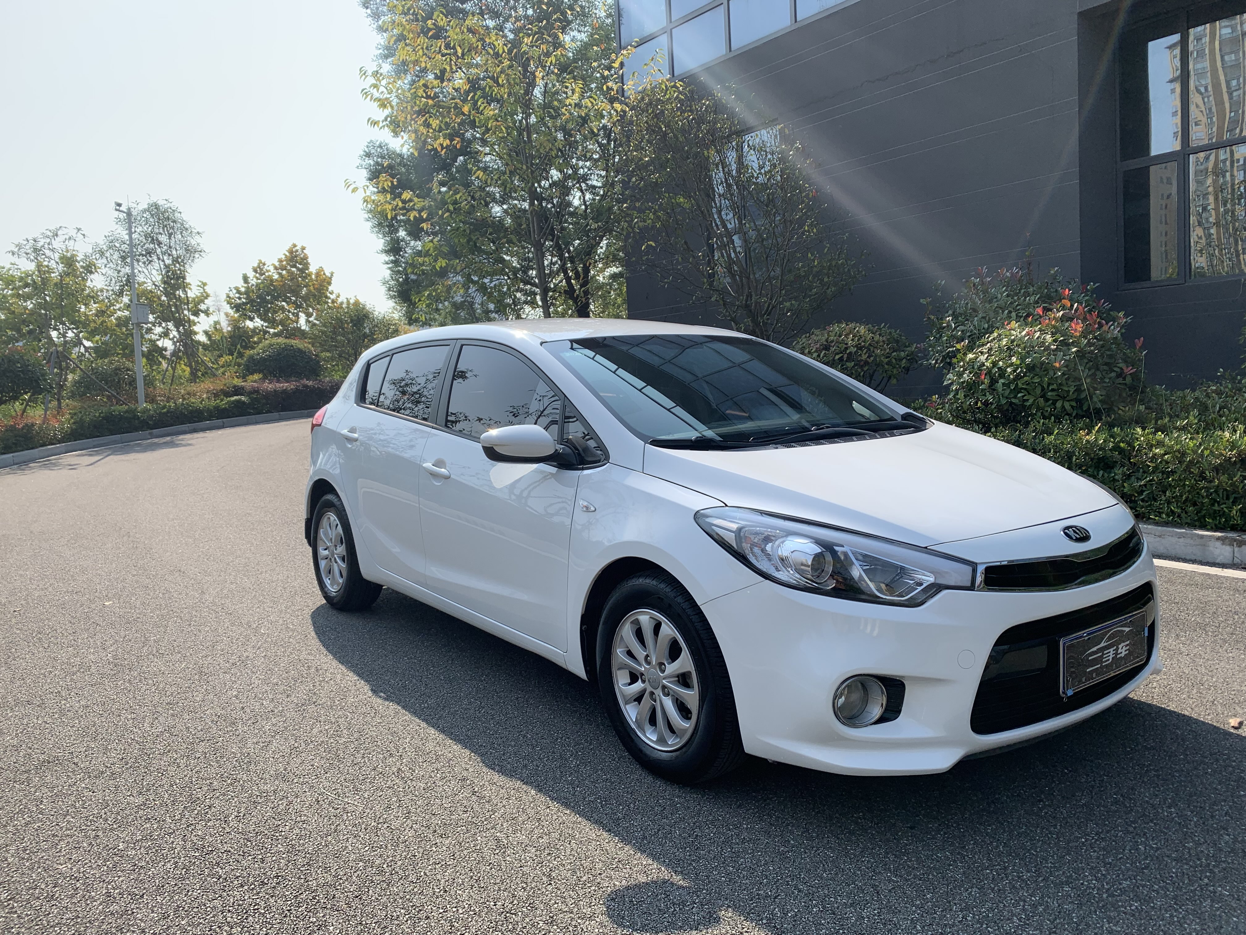 Kia Forte Koup 2015 car image #4