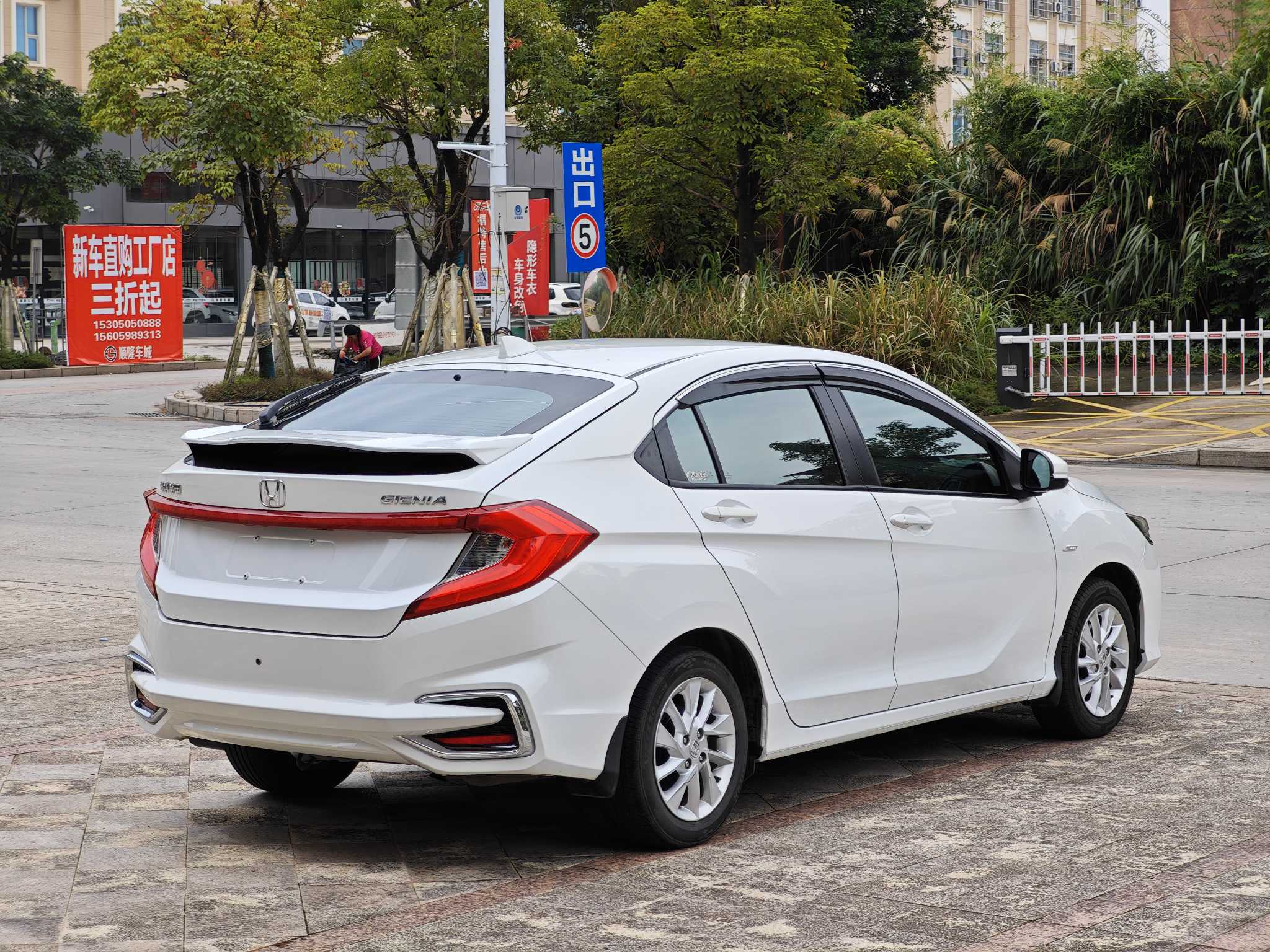 Honda Gienia 2019 car image #4