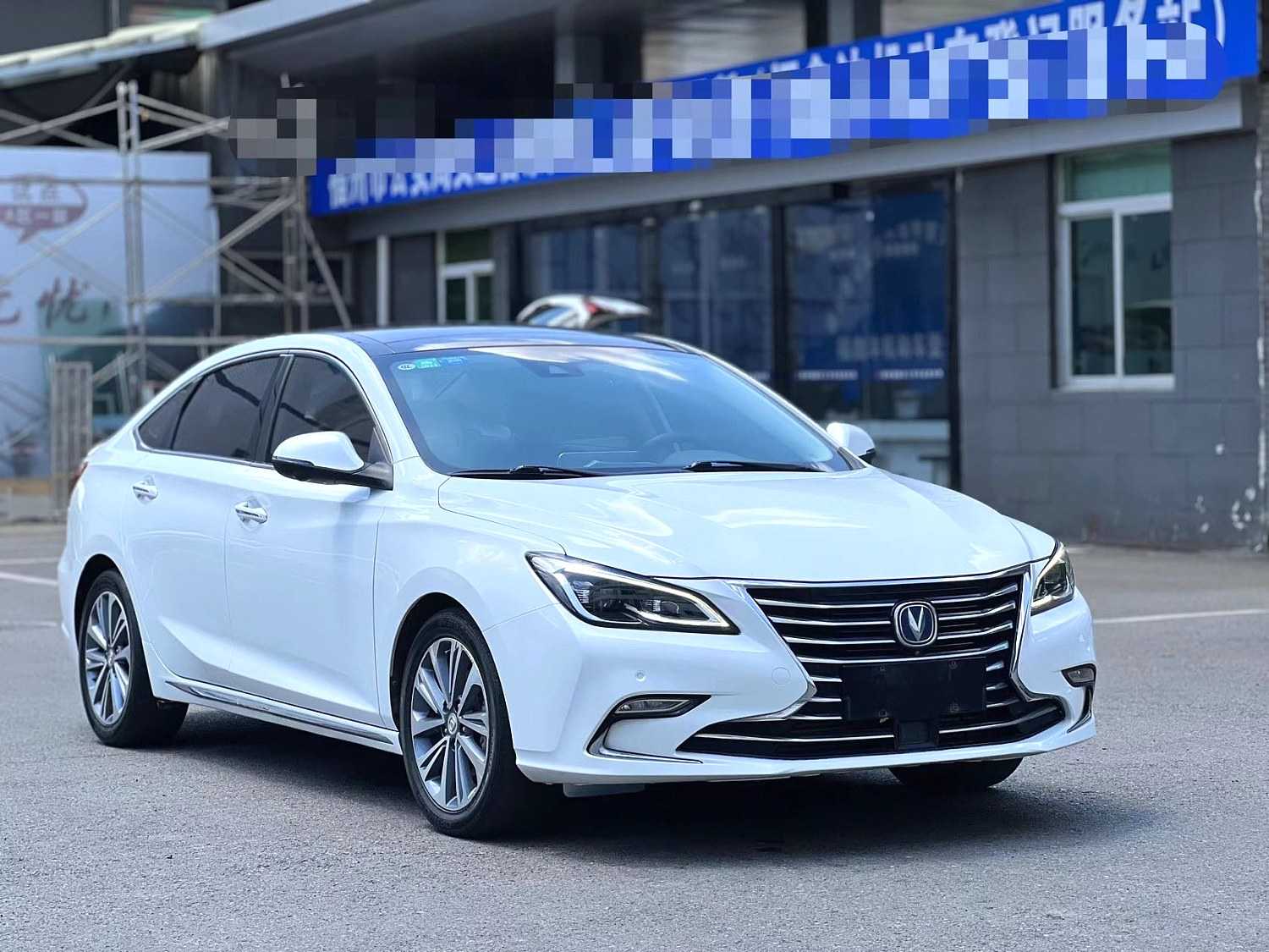 Changan Raeton 2018 #4 Changan Raeton 2018 car image #4