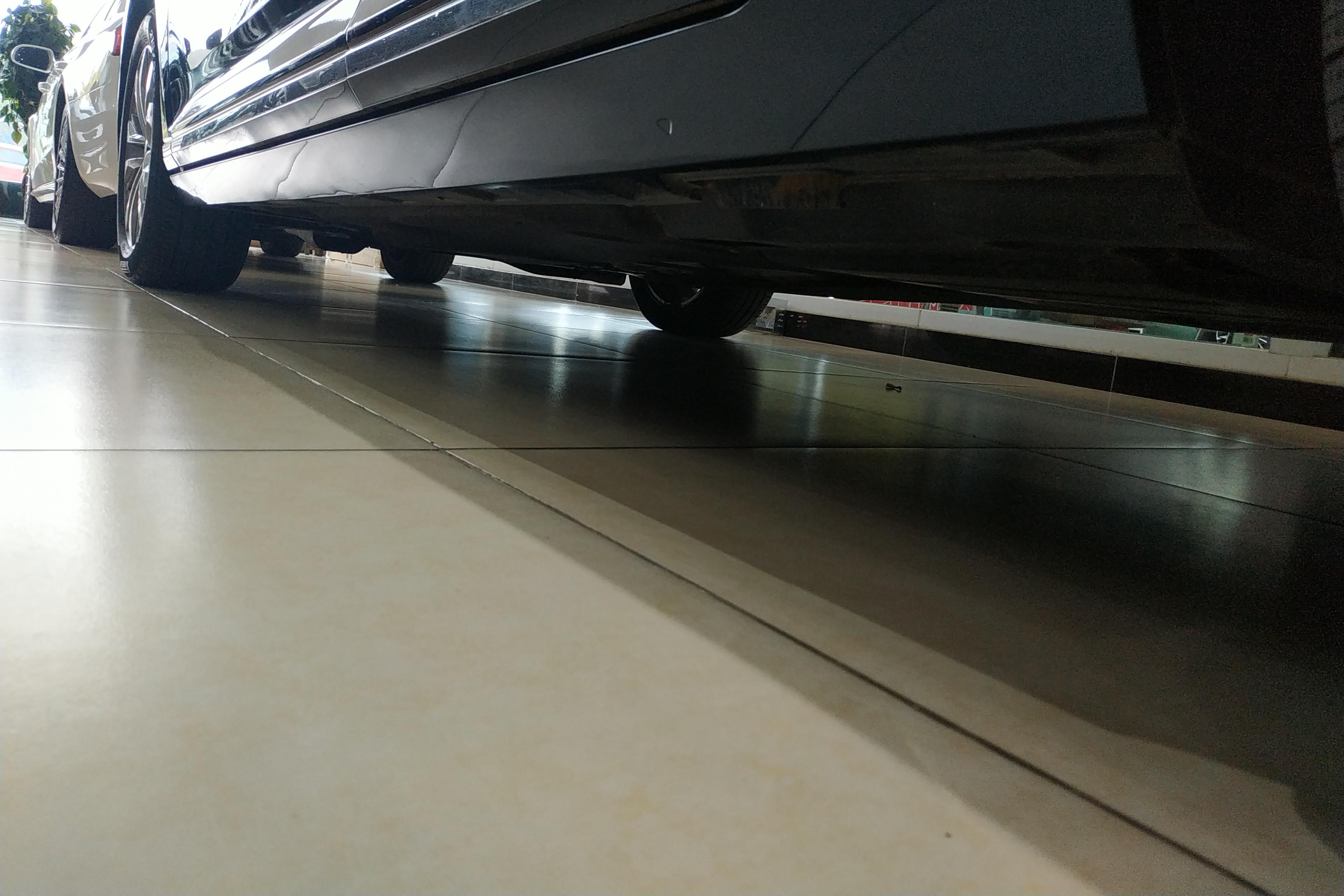 Volkswagen Passat Variant 2023 immagine di auto #4