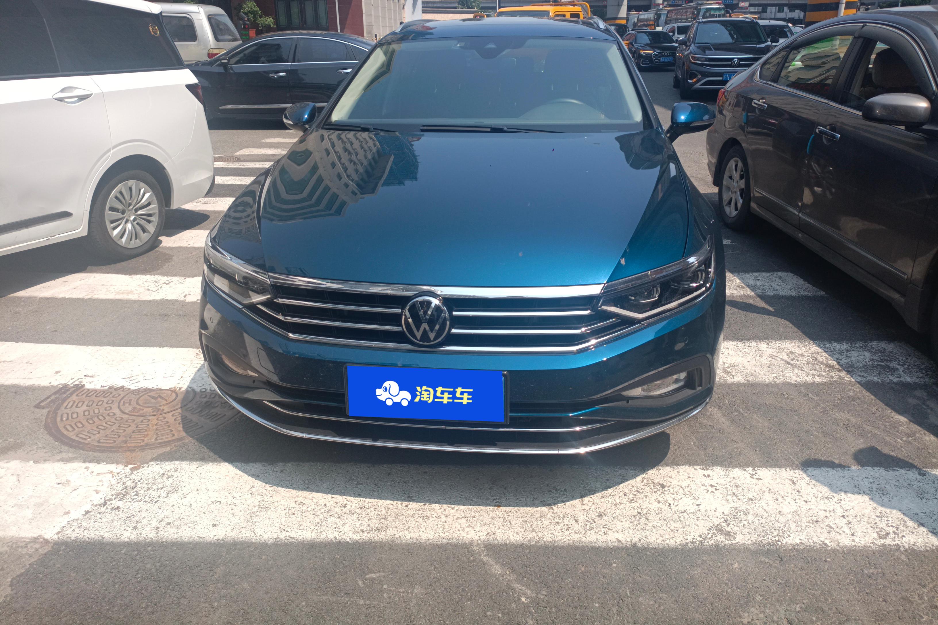 Volkswagen Passat Variant 2021 immagine di auto #4