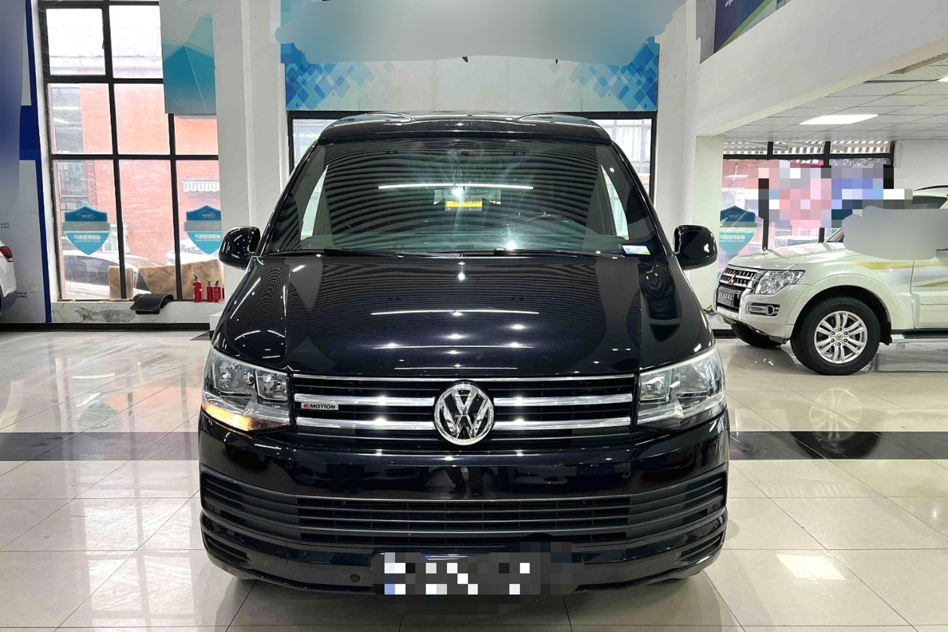 Volkswagen Caravelle 2018 immagine di auto #4