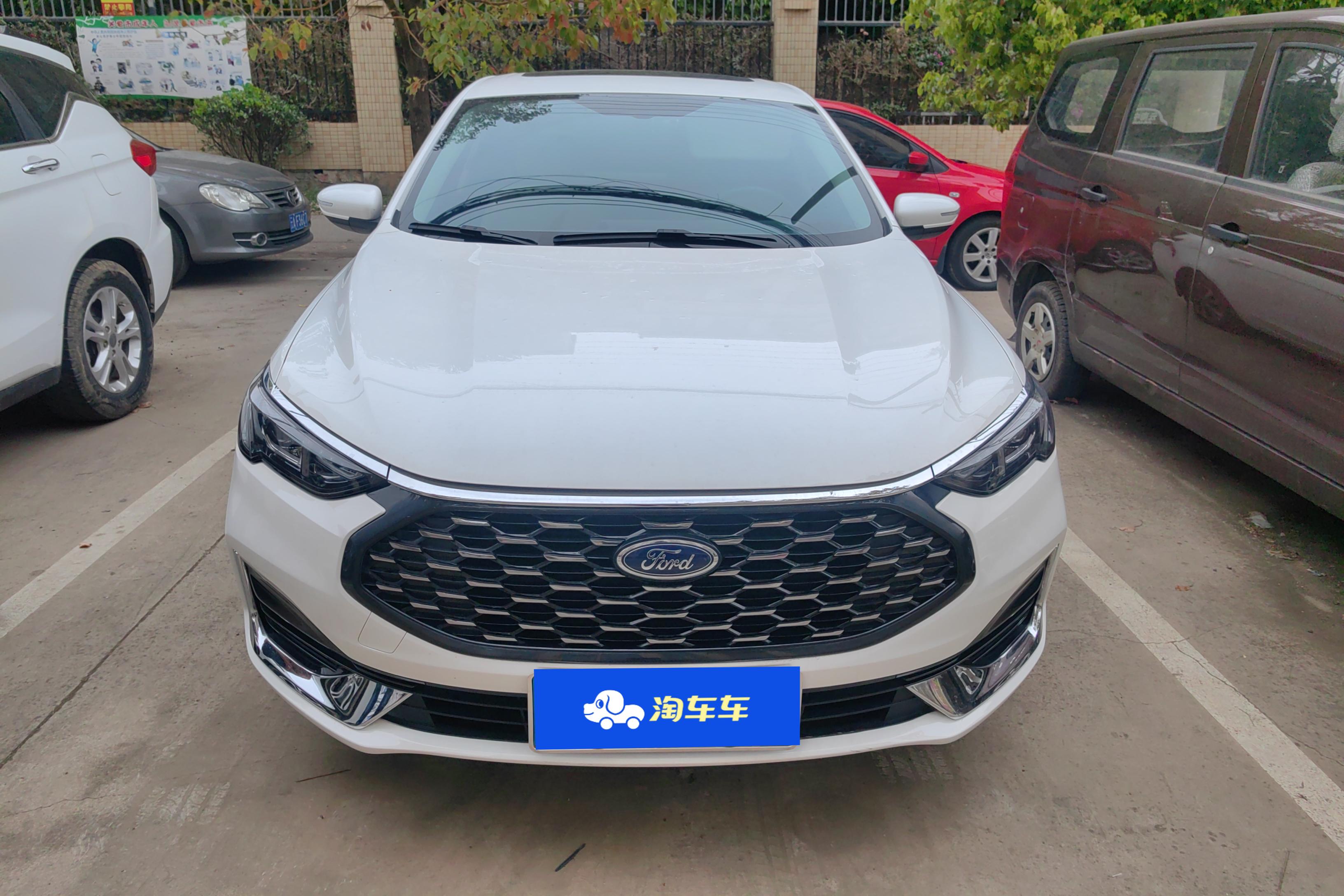 Ford Escort 2021 car image #4