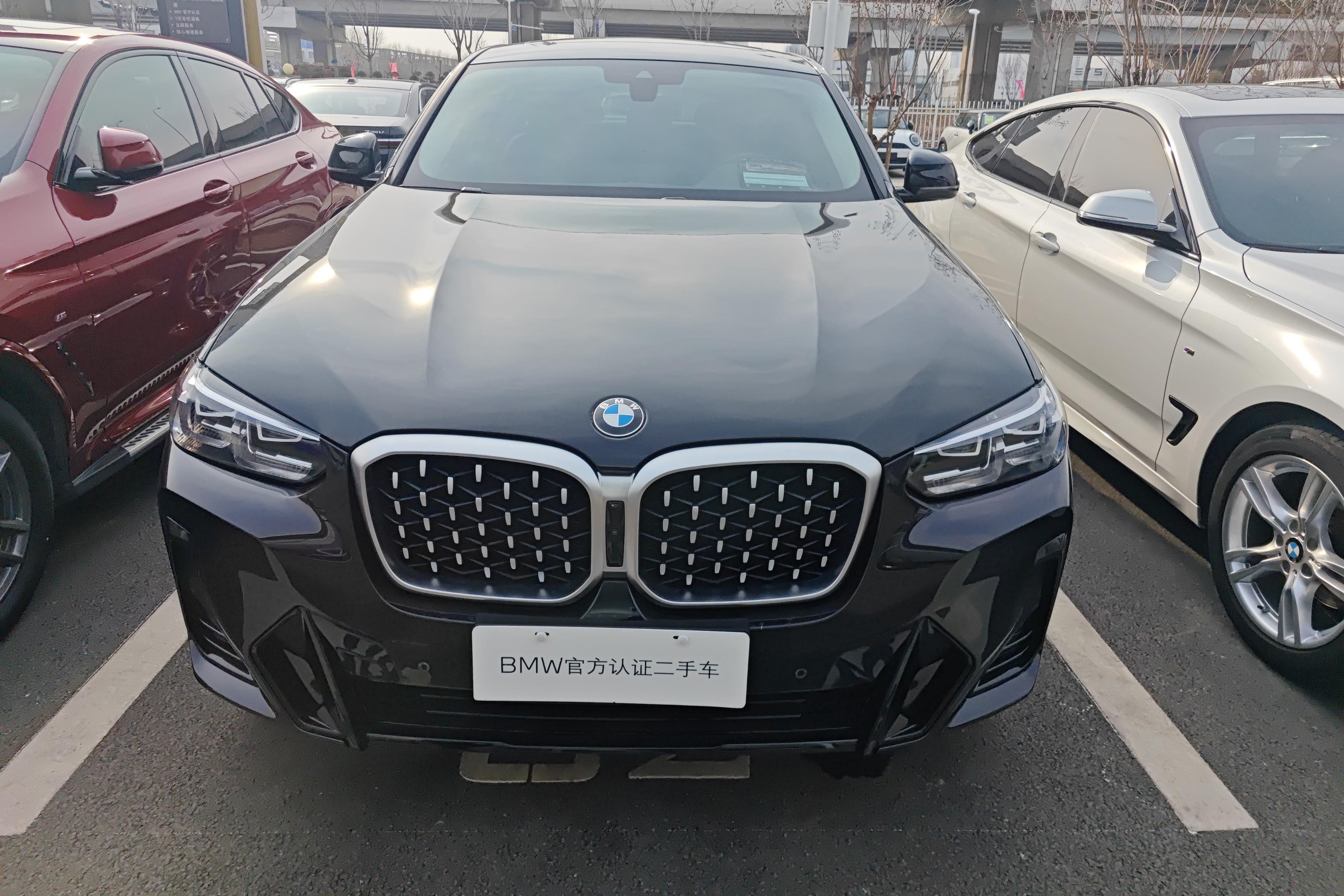 BMW X4 M40i 2023 #4 BMW X4 M40i 2023 car image #4