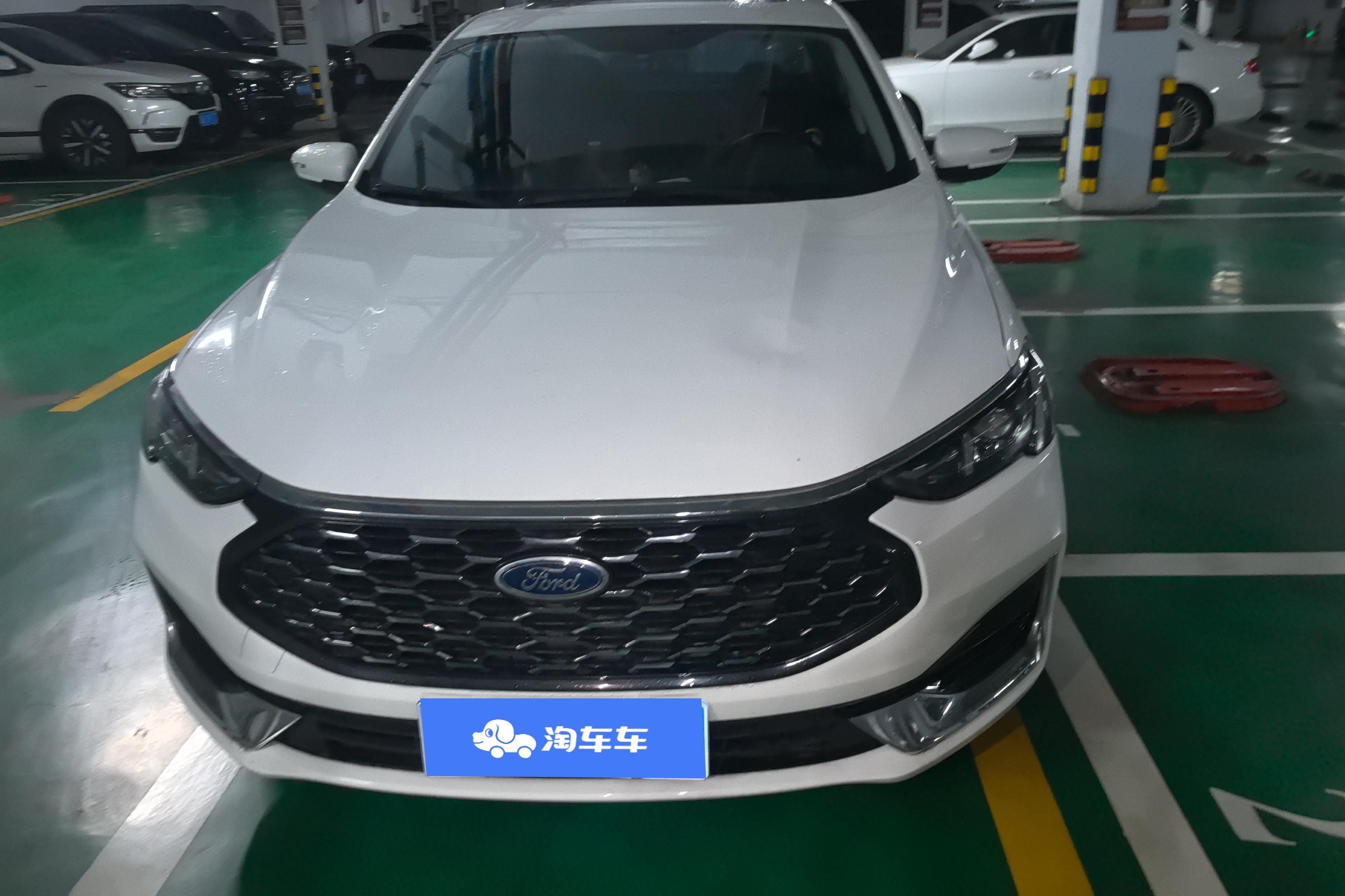 Ford Escort 2022 car image #4