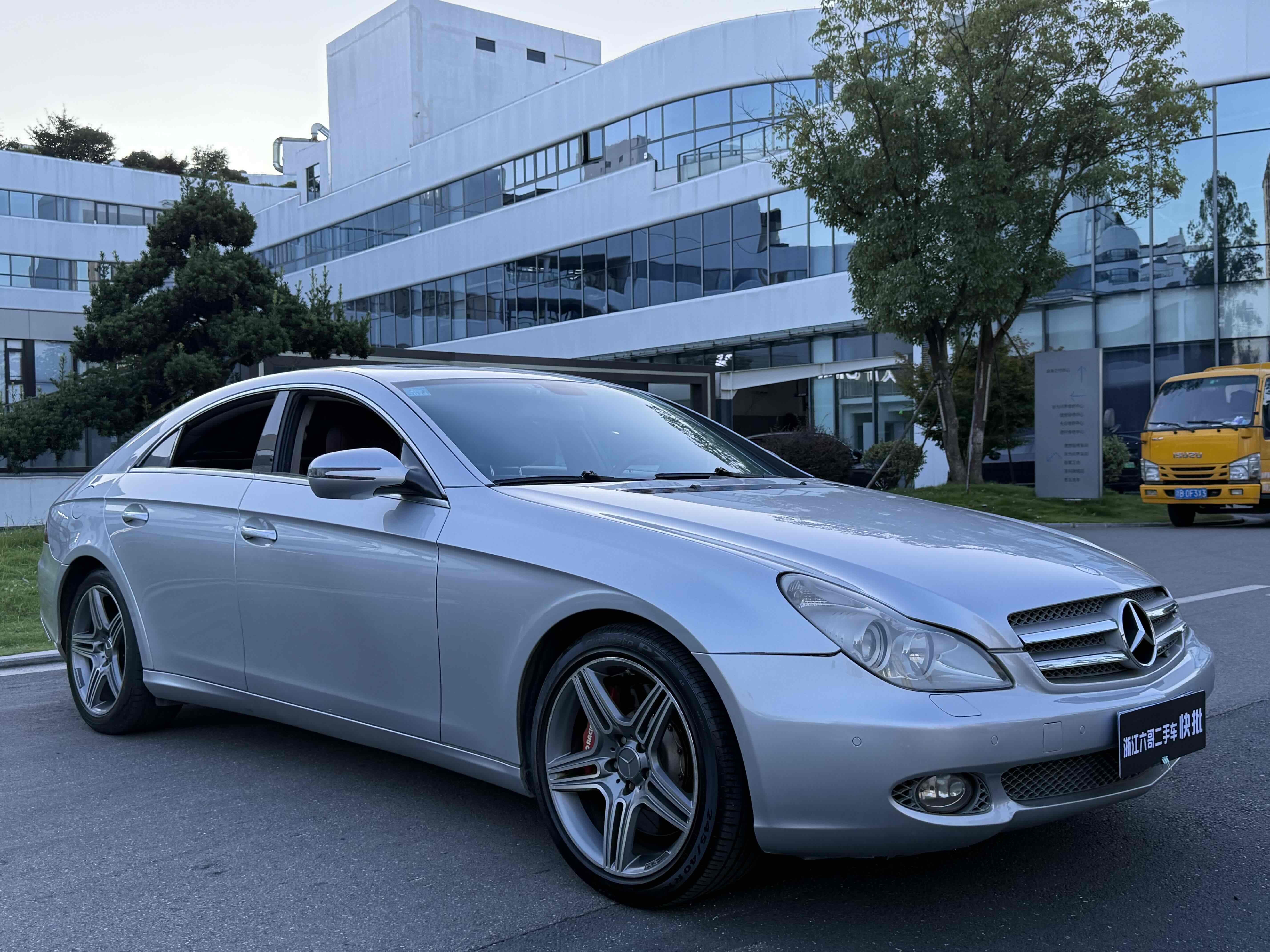 Mercedes-Benz CLS Class 2010 #4 Mercedes-Benz CLS Class 2010 car image #4