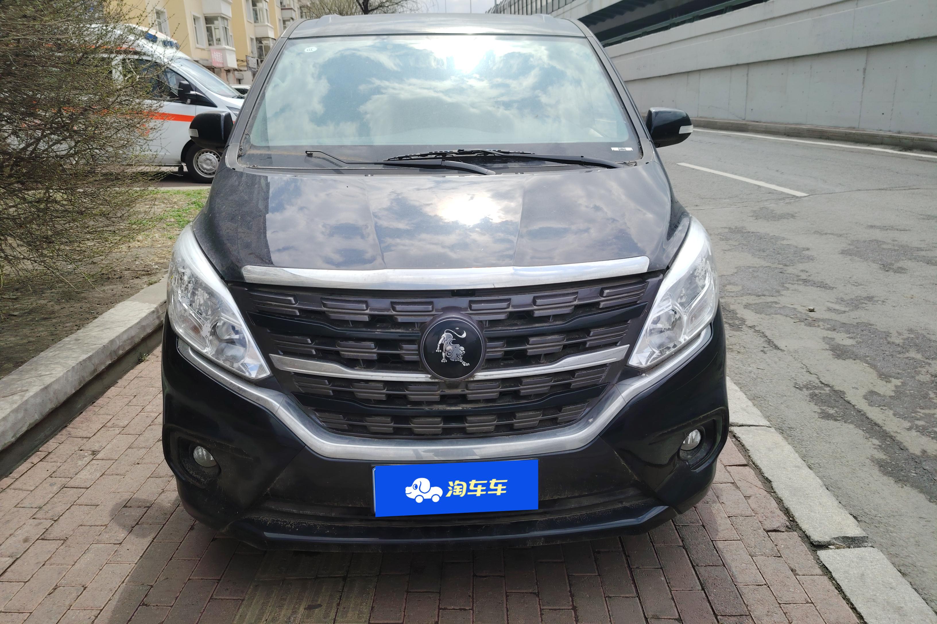Forthing Lingzhi PLUS 2023 car image #4