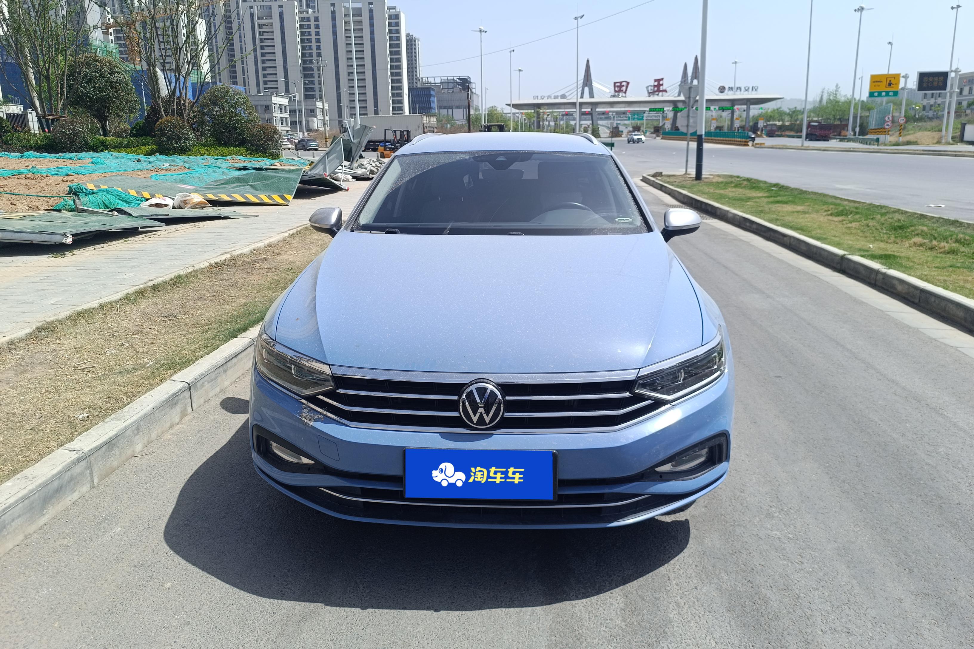 Volkswagen Passat Variant 2023 immagine di auto #4