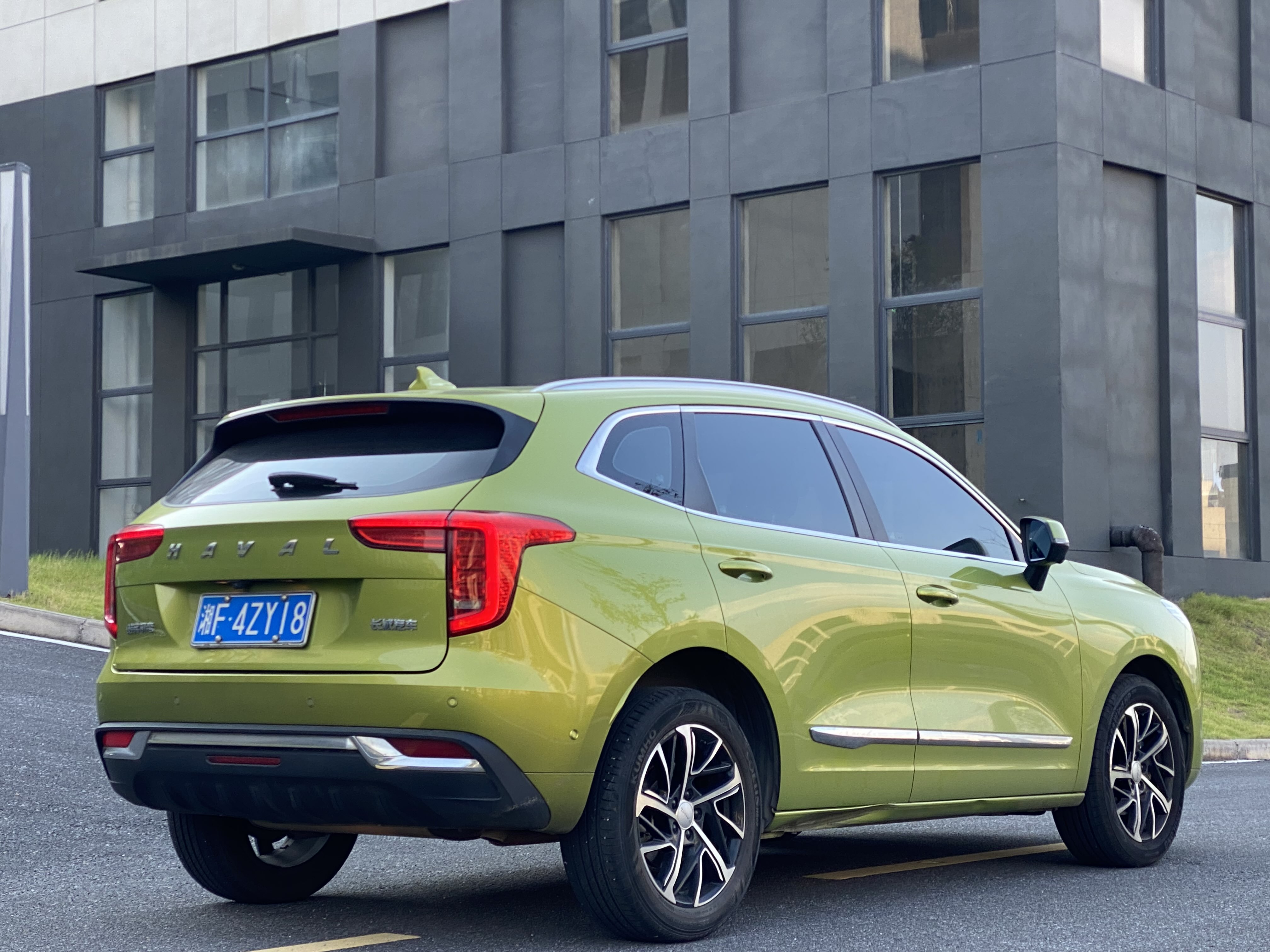 Haval Jolion 2021 #4 Haval Jolion 2021 car image #4