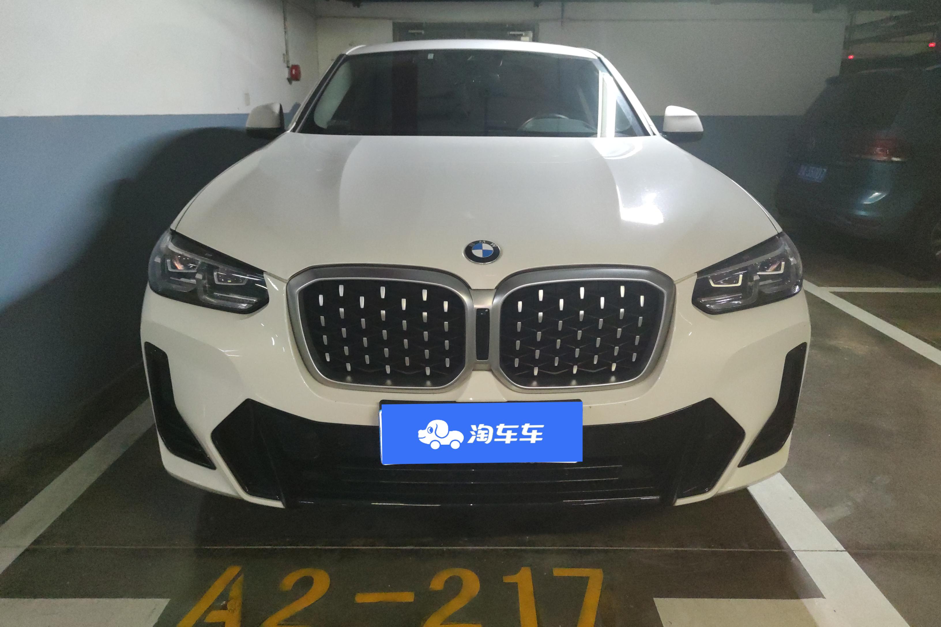 BMW X4 M40i 2022 #4 BMW X4 M40i 2022 car image #4