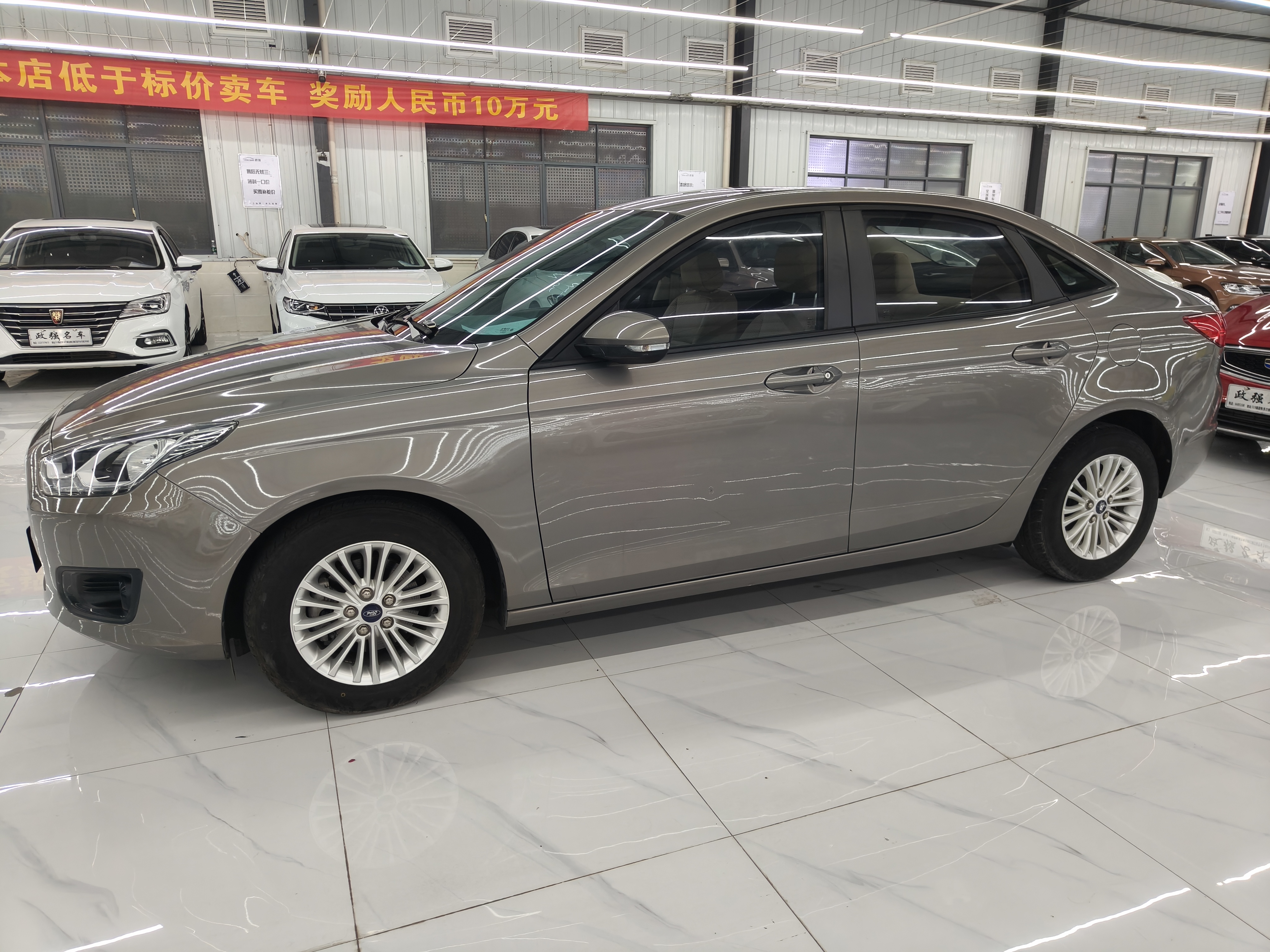 Ford Escort 2016 immagine di auto #4