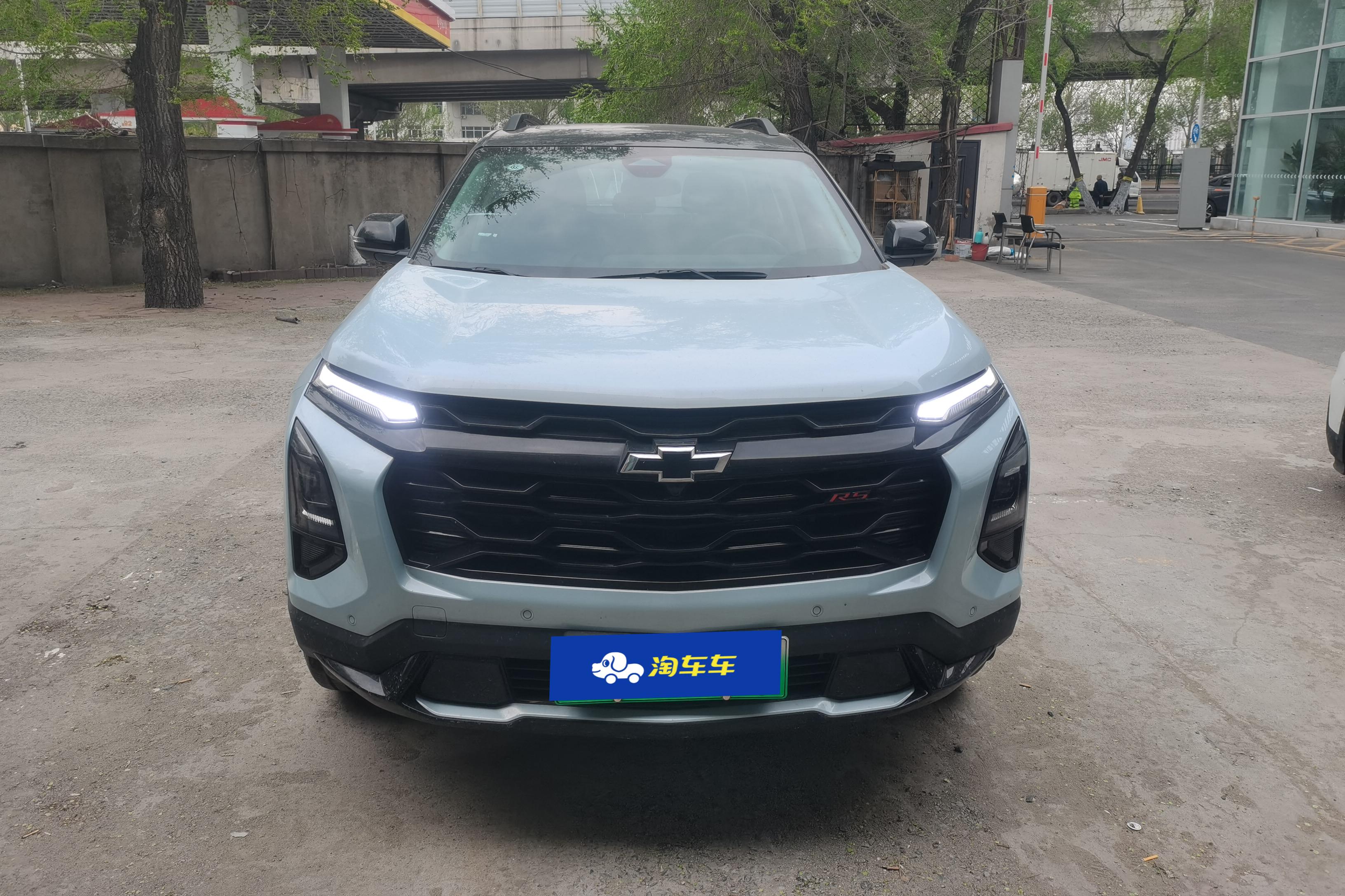 Chevrolet Equinox Plus 2024 car image #4