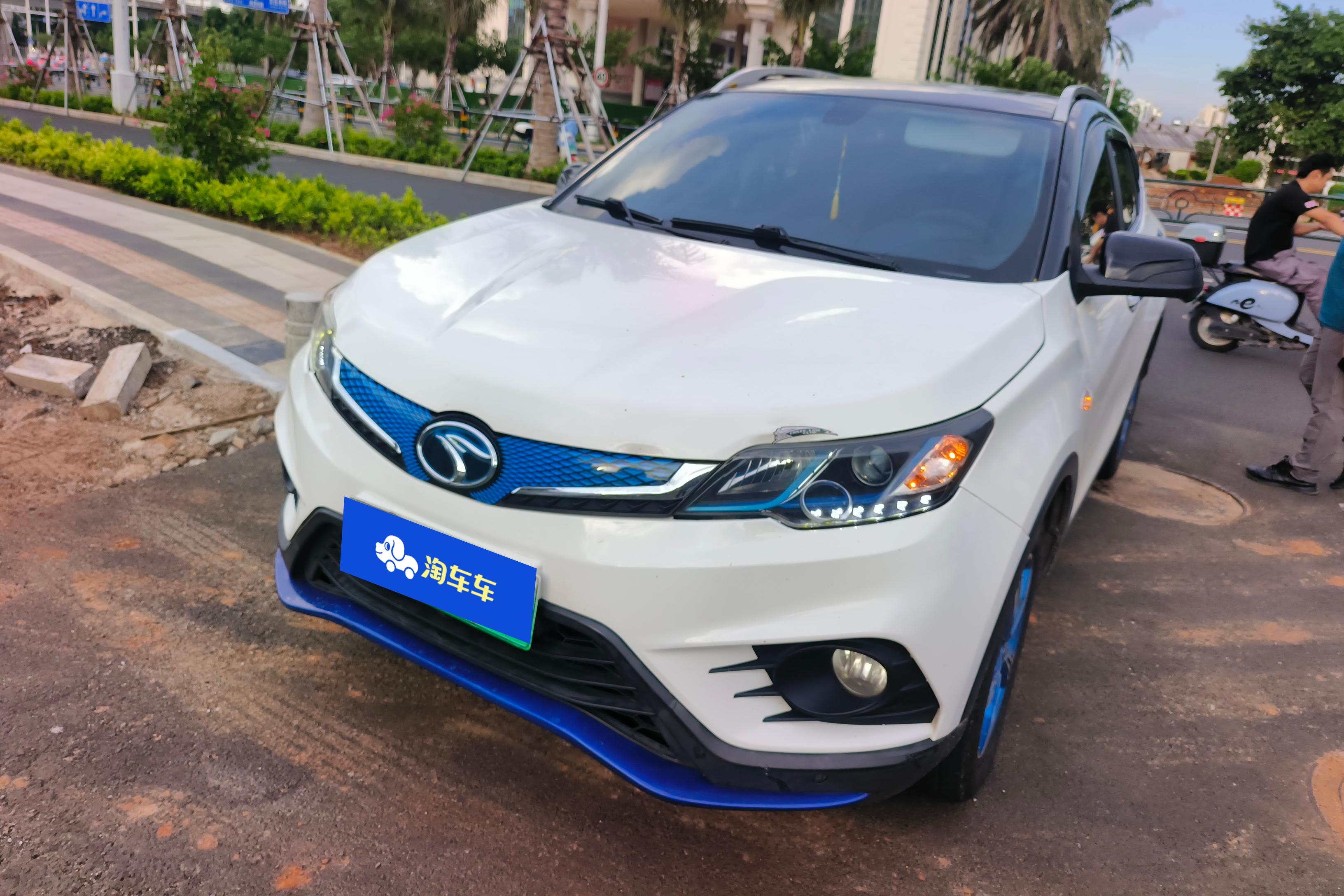 Soueast DX3 2018 #4 Soueast DX3 2018 car image #4