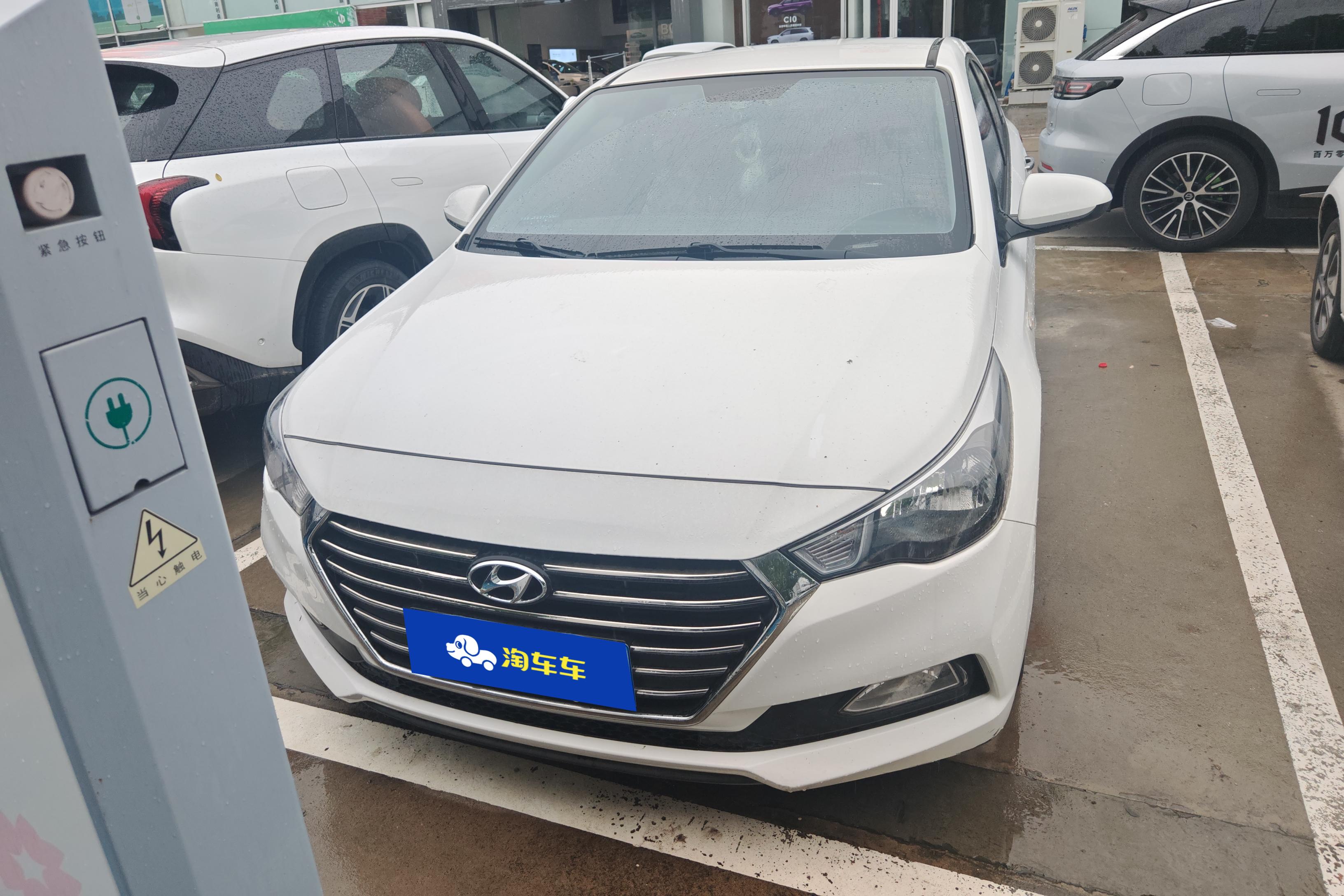 Hyundai Verna 2018 car image #4
