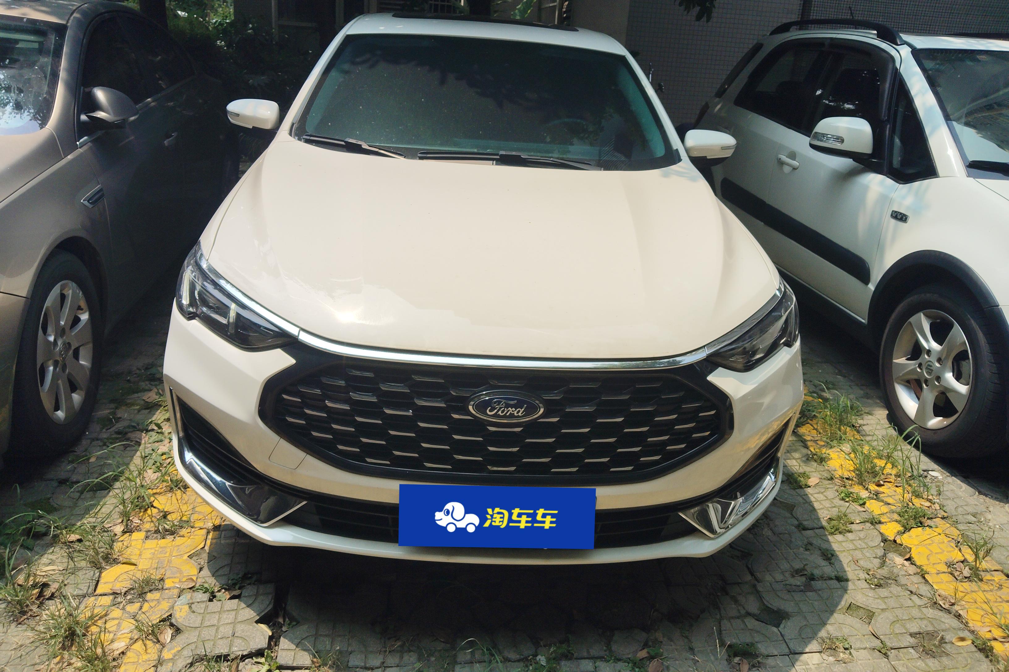 Ford Escort 2017 car image #4