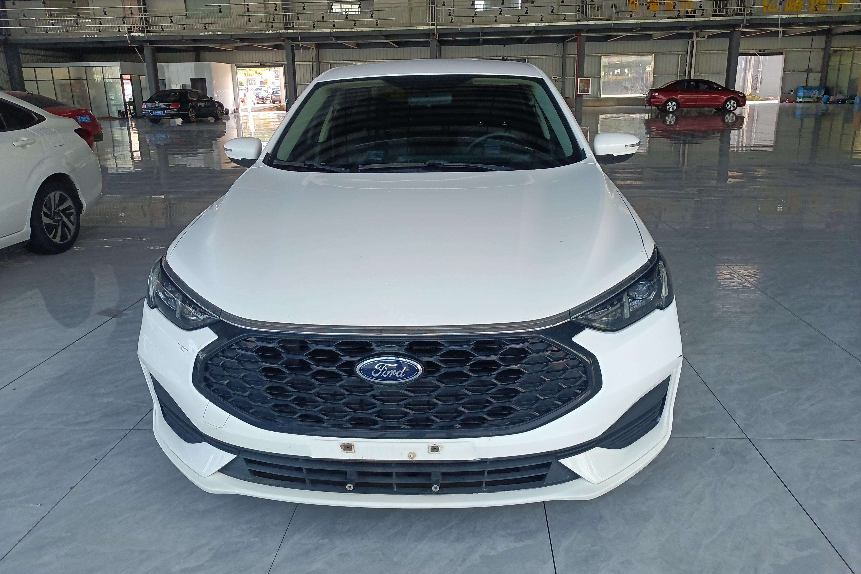 Ford Escort 2021 car image #4