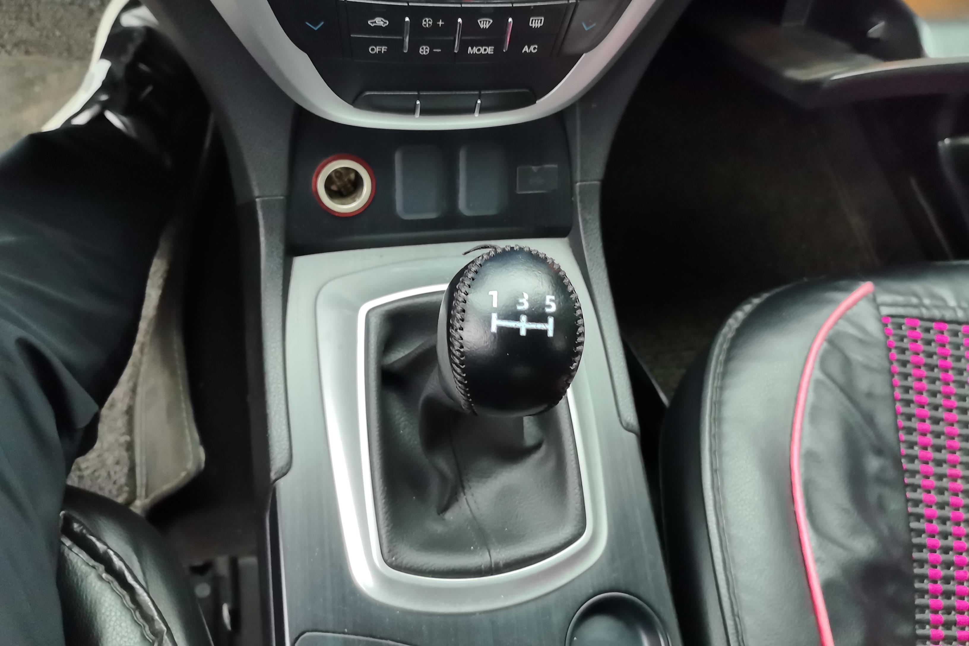 GAC Trumpchi GS5 2014 изображение автомобиля #4