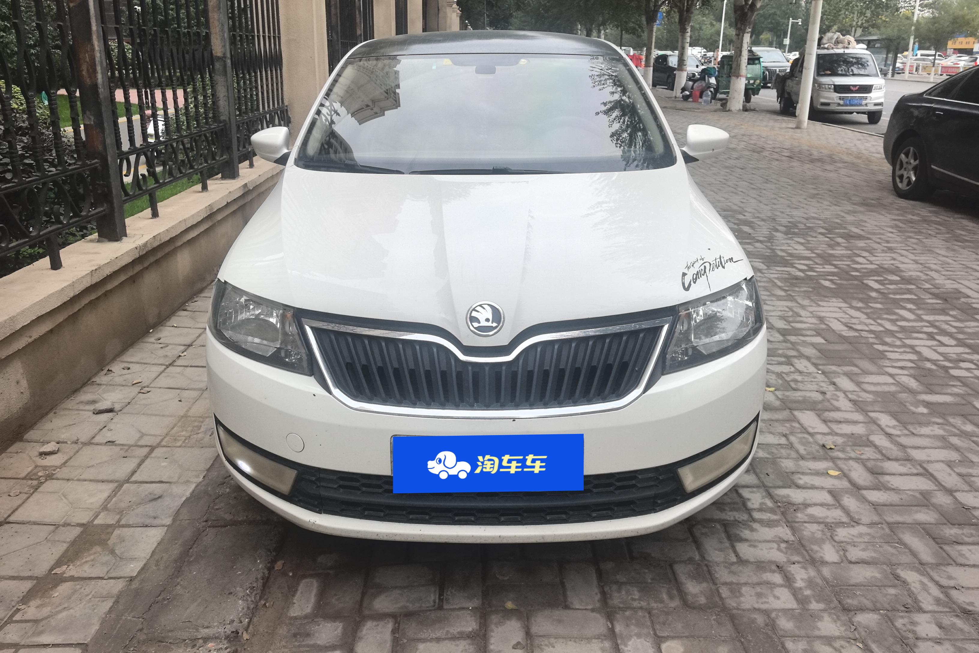 Skoda Rapid Spaceback 2016 car image #4