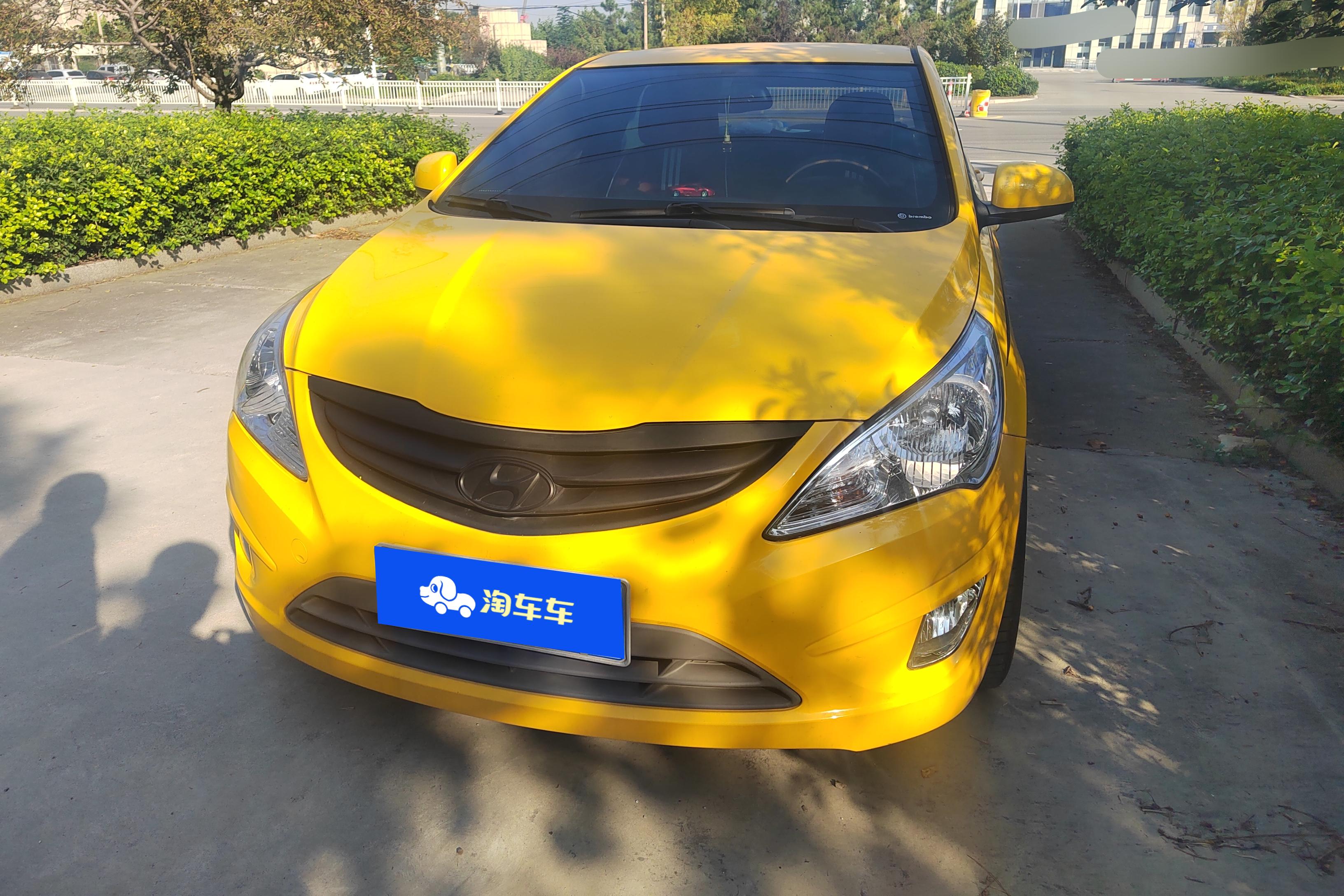 Hyundai Reina 2013 car image #4