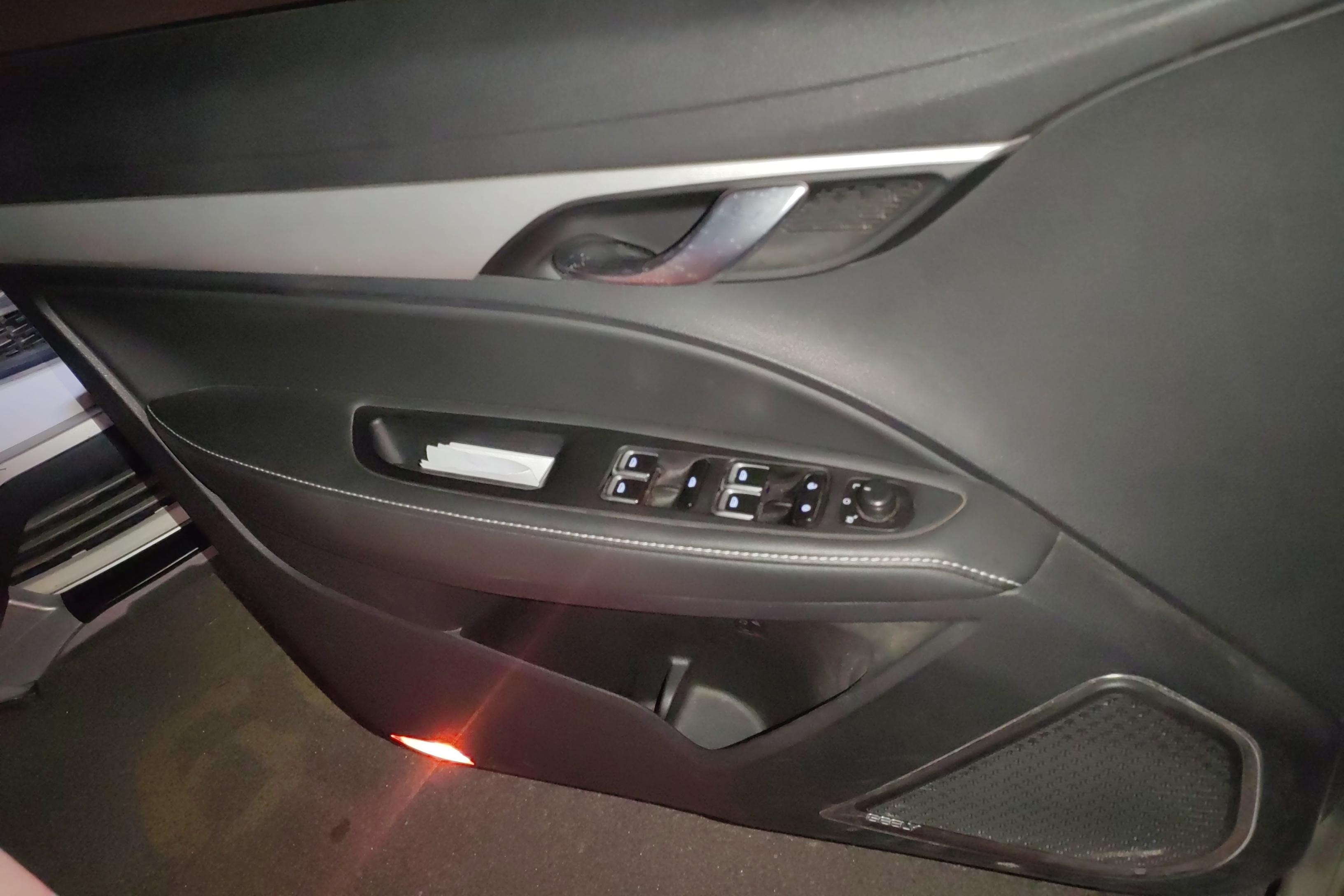 GEELY Vision S1 2018 immagine di auto #4