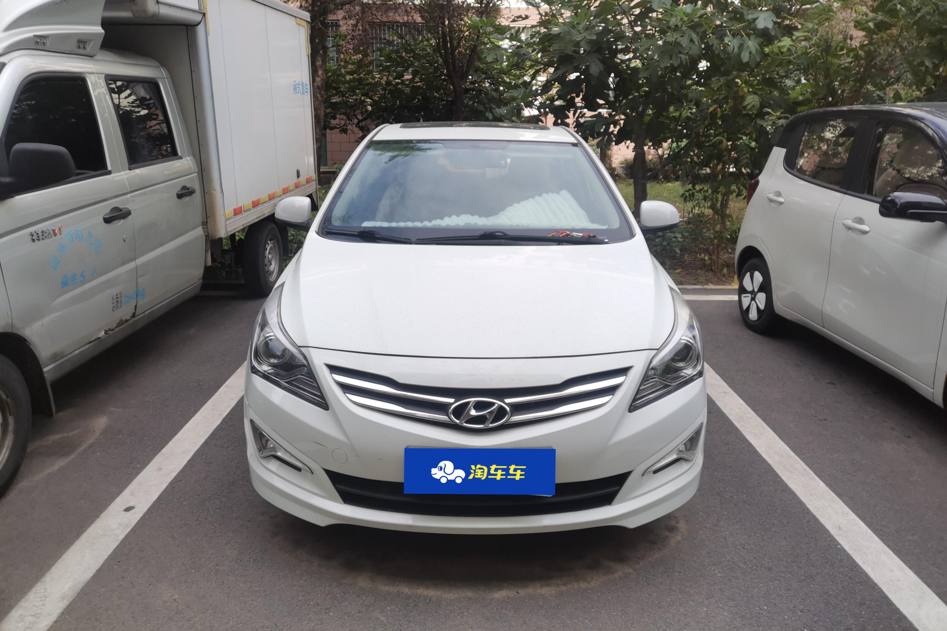 Hyundai Reina 2015 car image #4