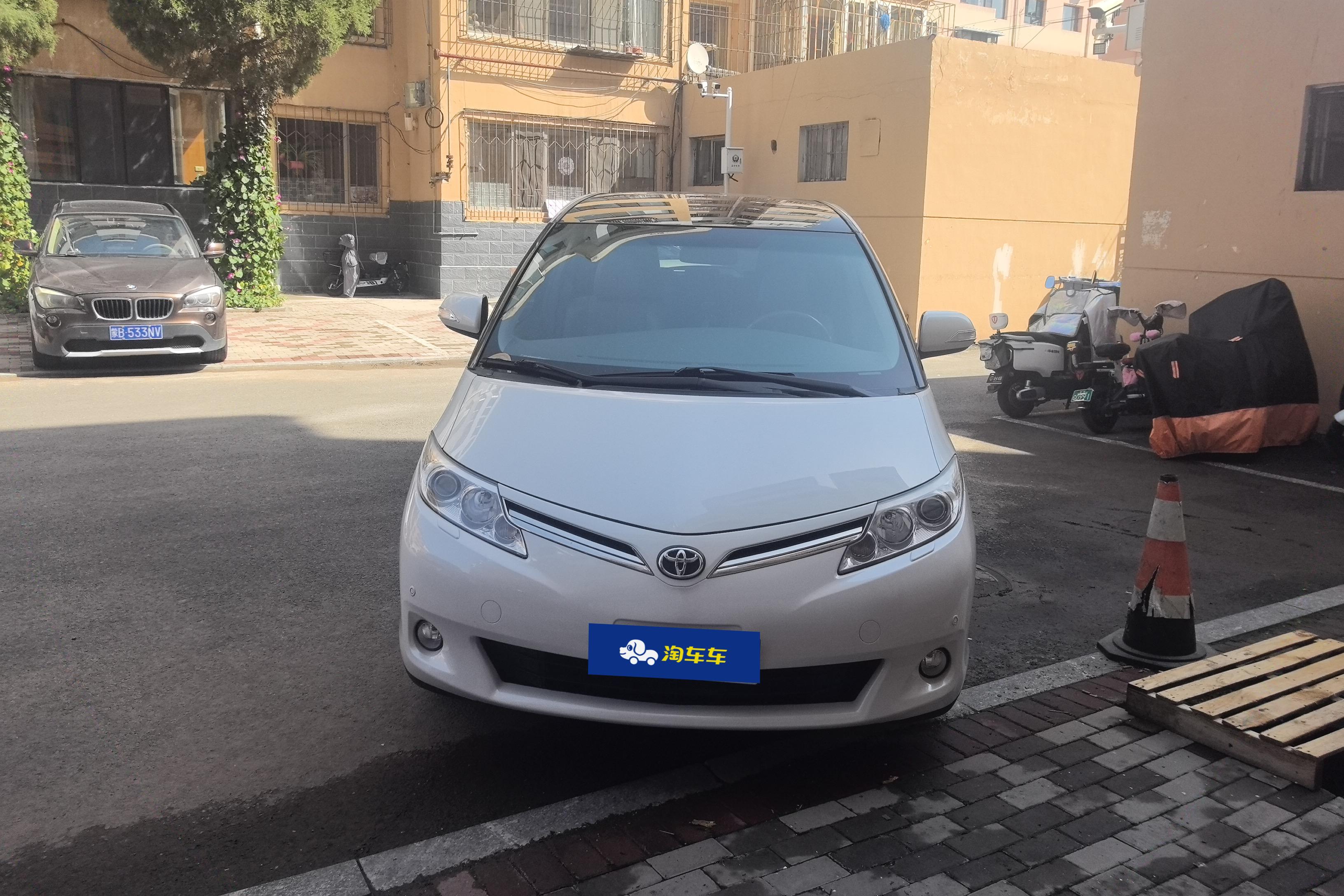 Toyota Previa 2012 car image #4