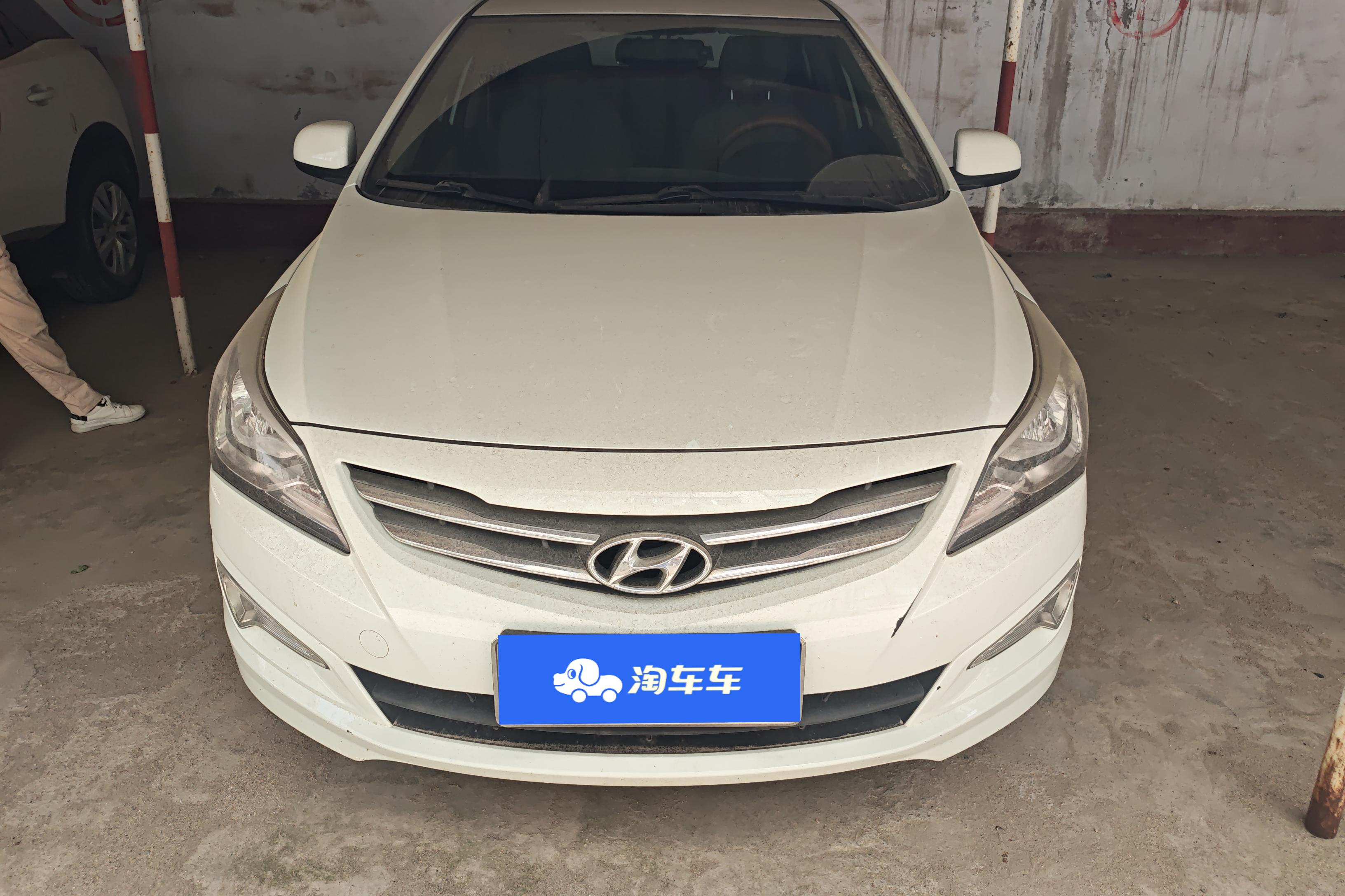 Hyundai Reina 2014 #4 Hyundai Reina 2014 car image #4