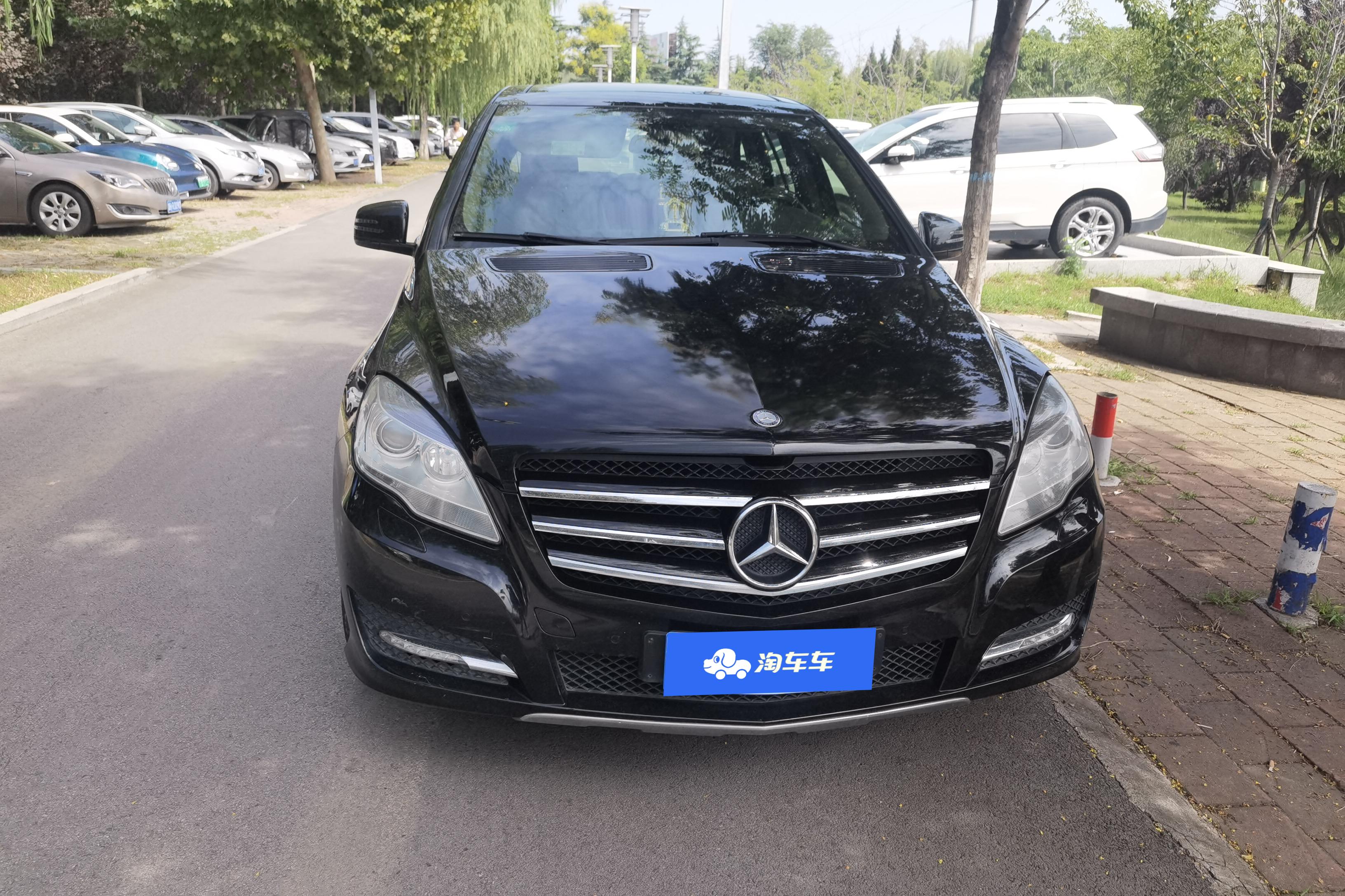 Mercedes-Benz R Class 2011 #4 Mercedes-Benz R Class 2011 car image #4