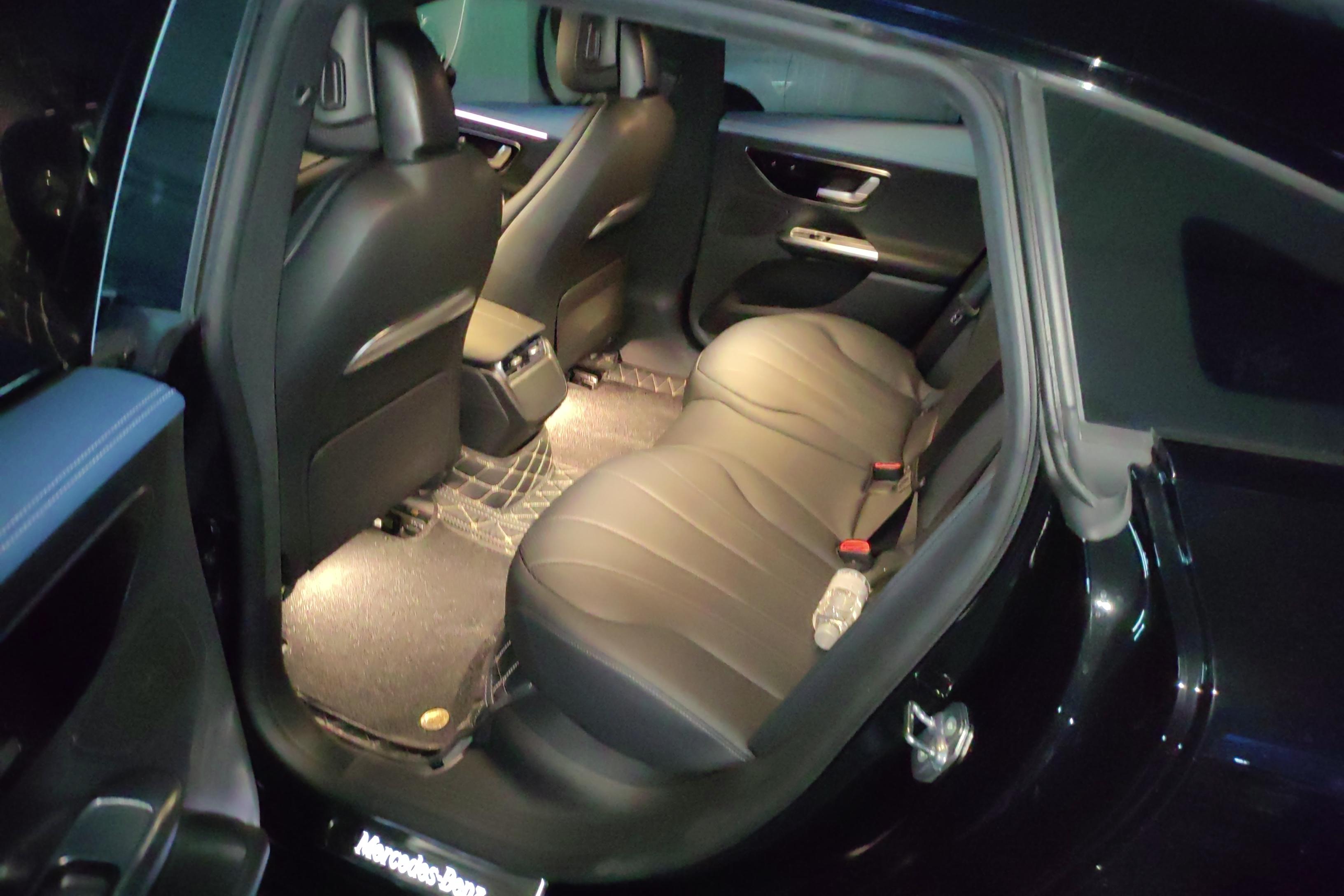 Mercedes-Benz EQE SUV AMG 2023 #4 Mercedes-Benz EQE SUV AMG 2023 صورة سيارة #4