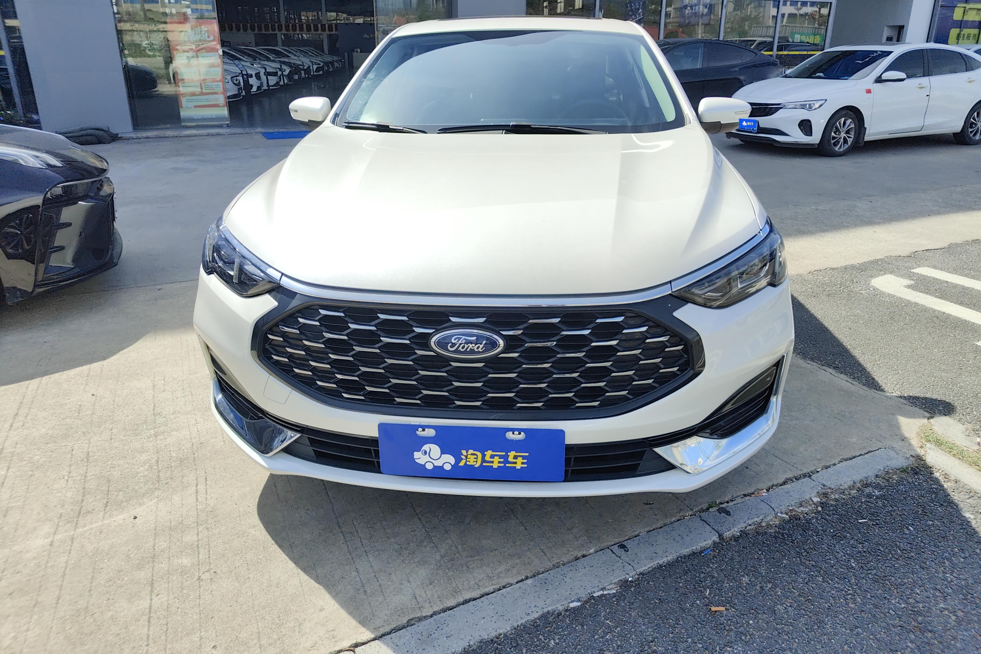 Ford Escort 2022 car image #4